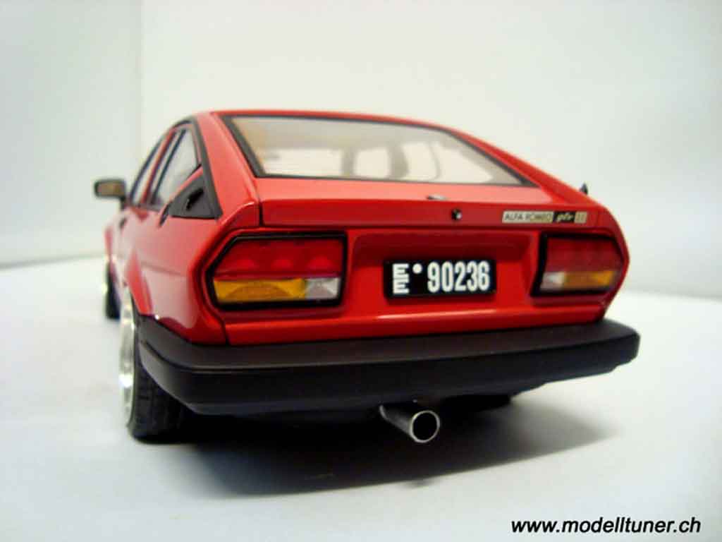 Alfa Romeo Alfetta gtv 2.0 V alfetta 1980 1/18 Autoart