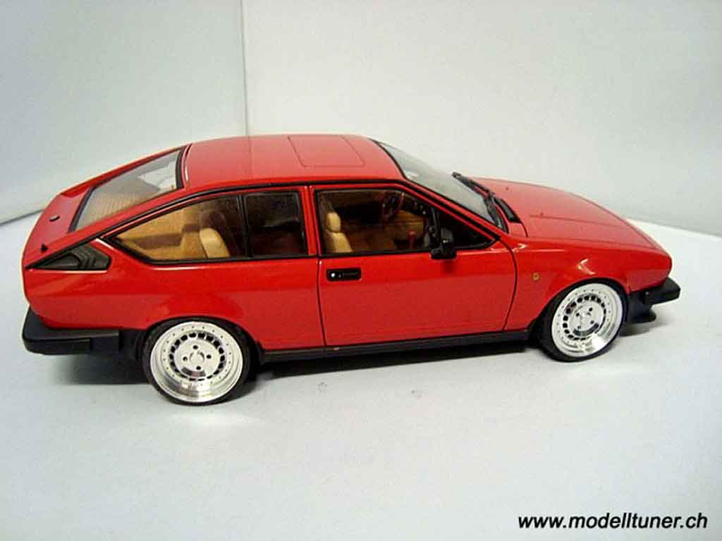 Alfa Romeo Alfetta gtv 2.0 V alfetta 1980 1/18 Autoart