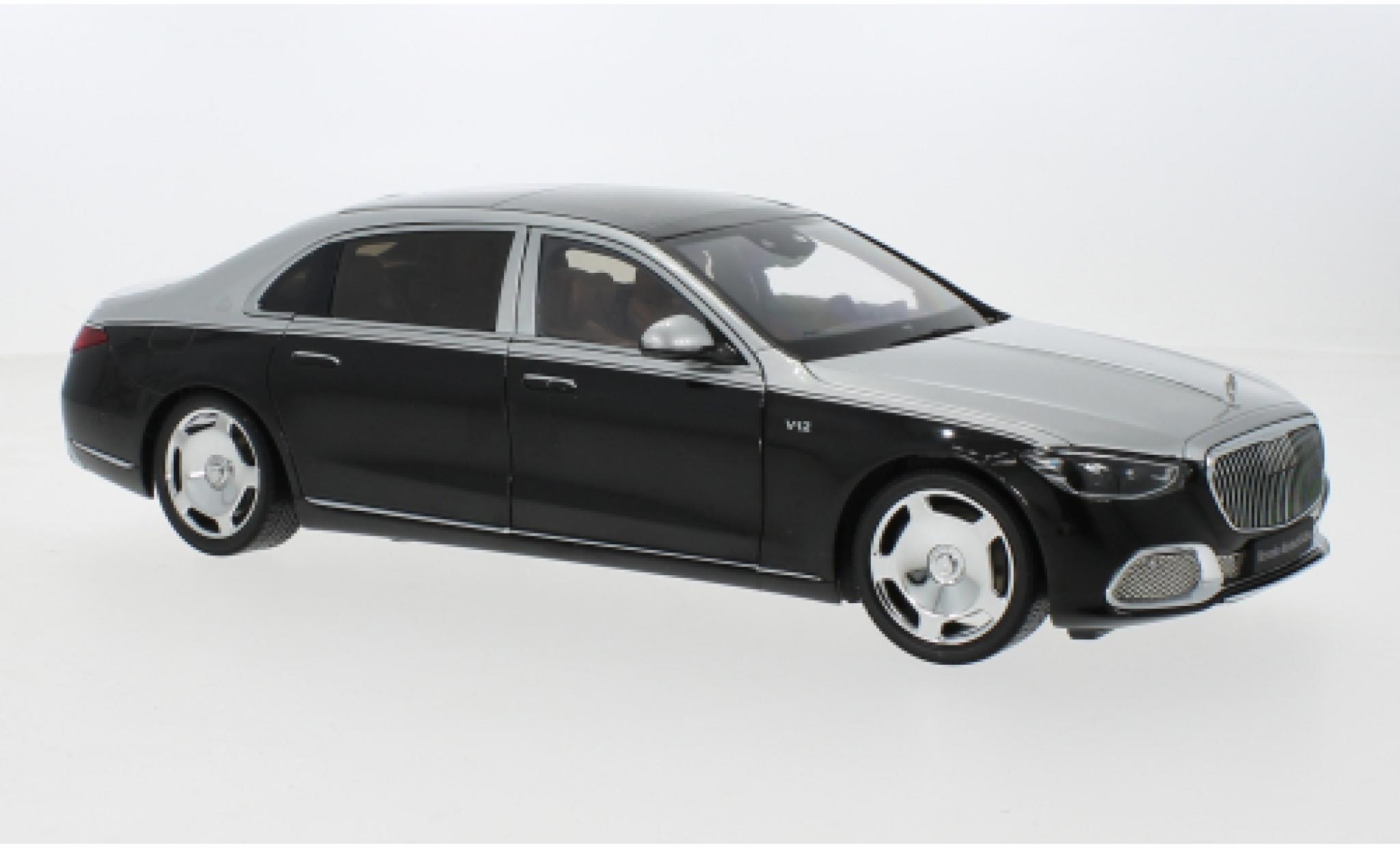 Mercedes CLA 1/18 Almost Real Maybach S-classe d/zwart 2021 modelauto
