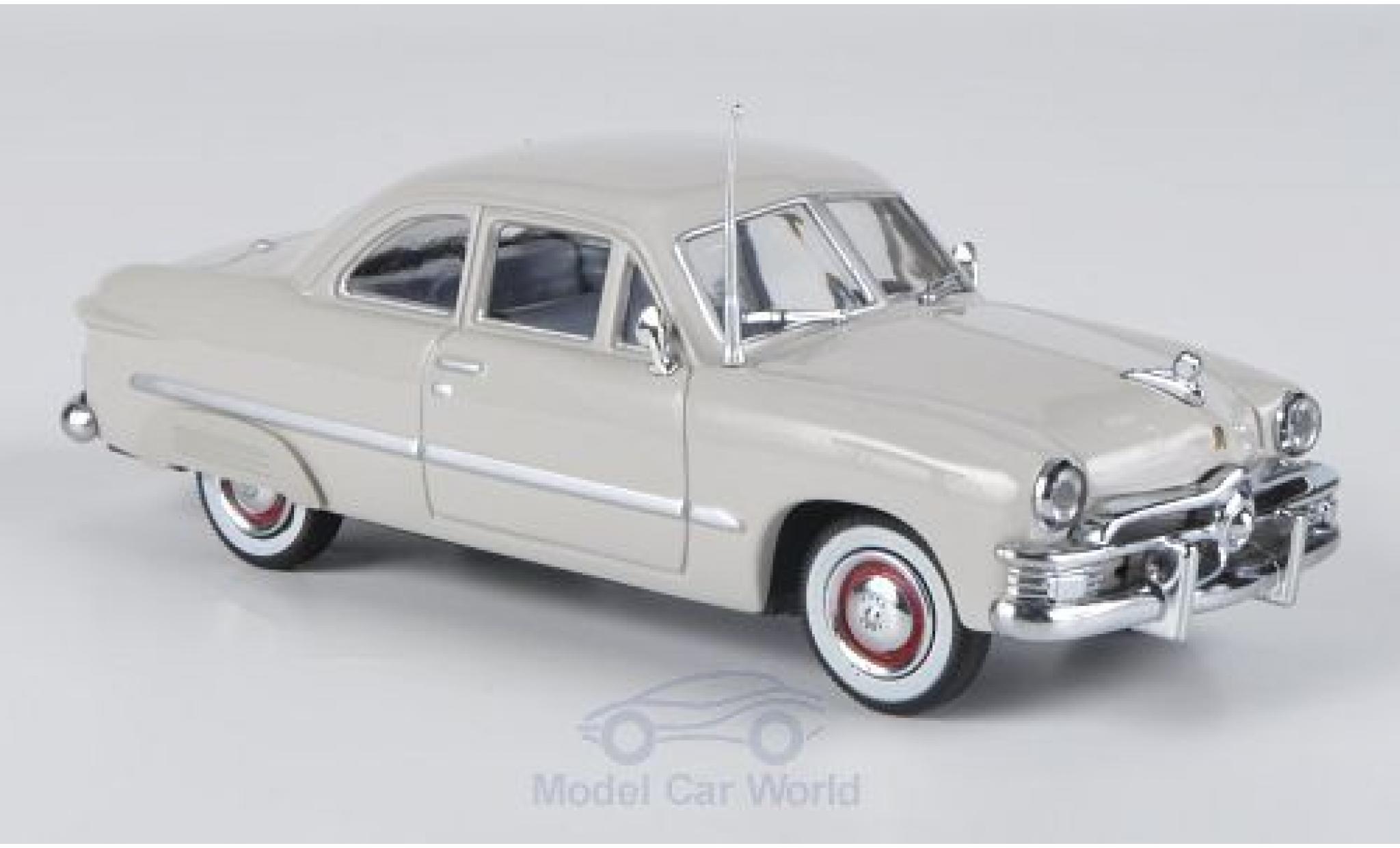 Ford Custom 1/43 American Heritage Models grijs 1949 2-Door modelauto