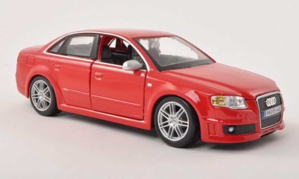 Audi RS4 1/24 Burago (B7) rood modelauto