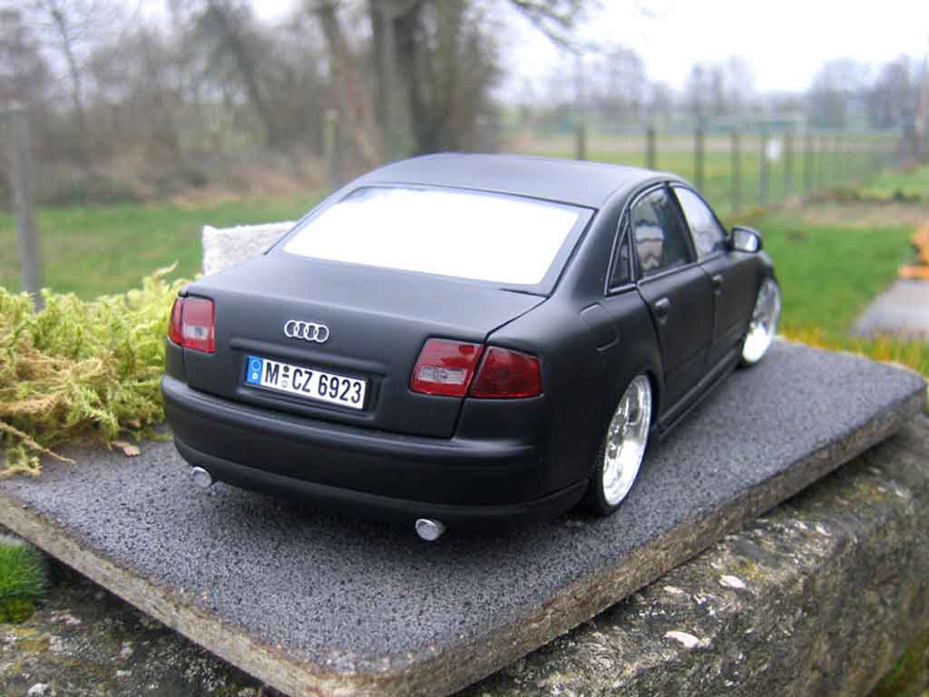 Audi A8 berline 4.2 TDI dub 1/18 Motormax