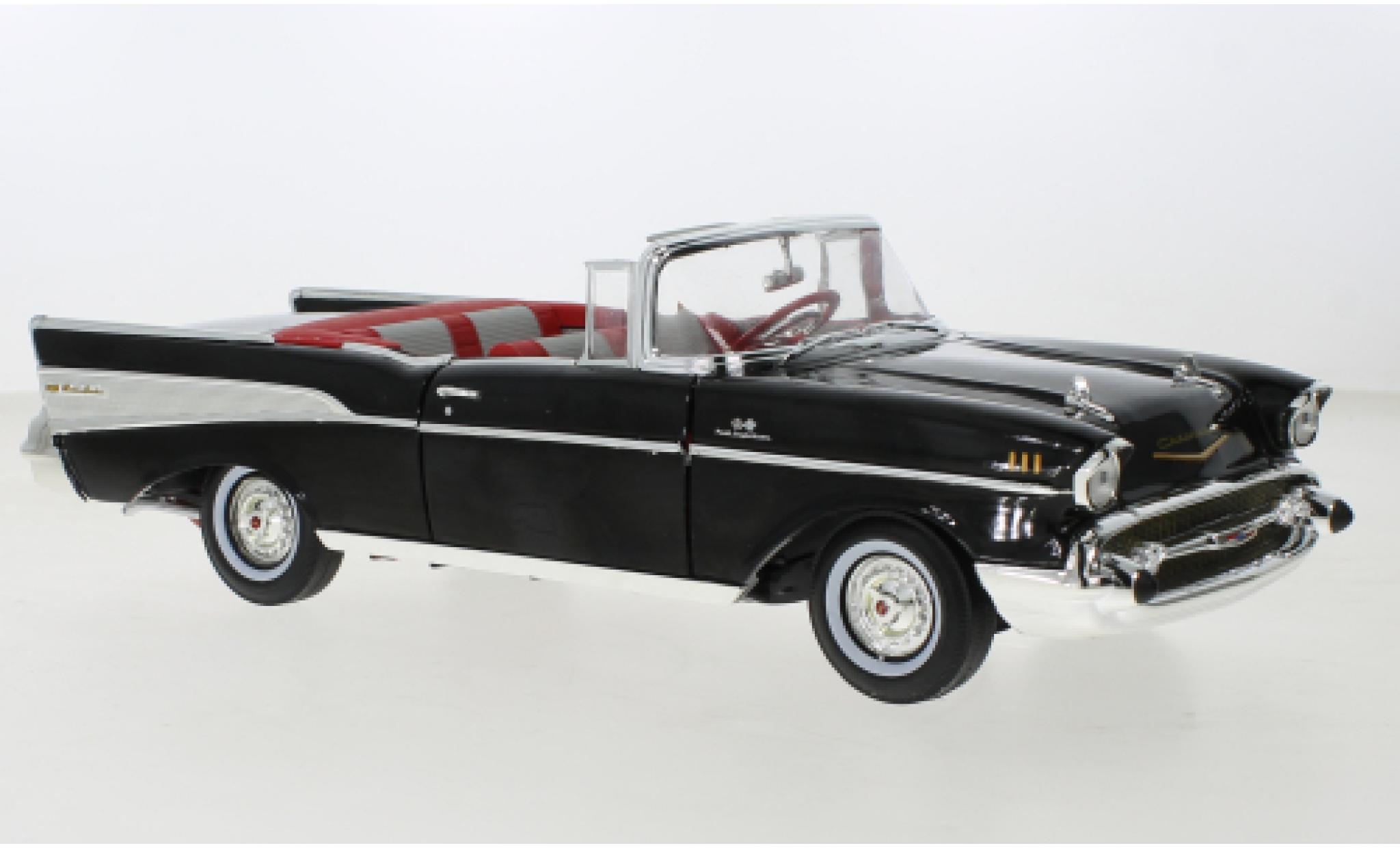 Chevrolet Bel Air 1/18 Auto World Cabriolet James Bond 1957 modelauto