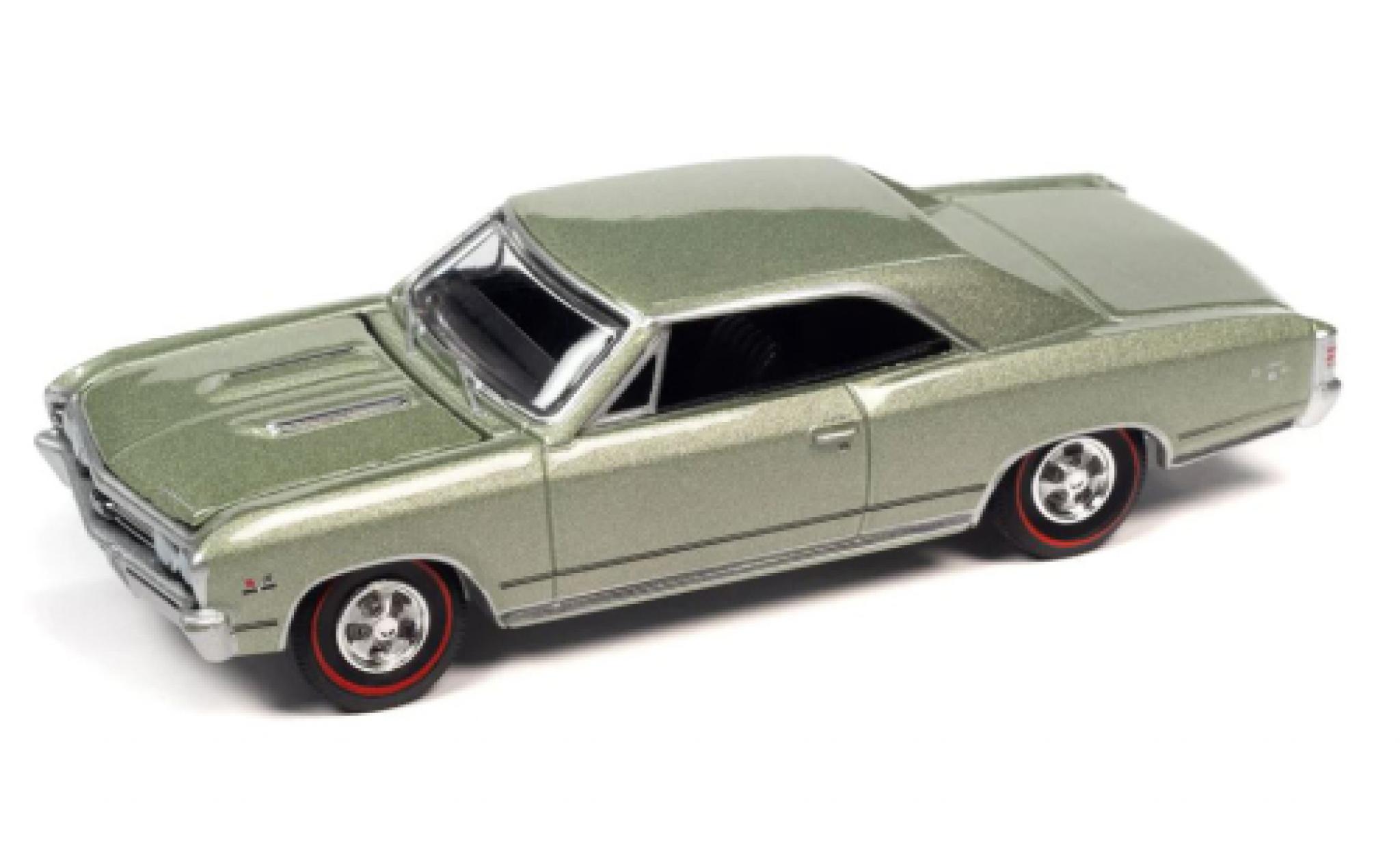 Chevrolet Chevelle 1/64 Auto World SS 396 metallic la chaux 1967 modelauto