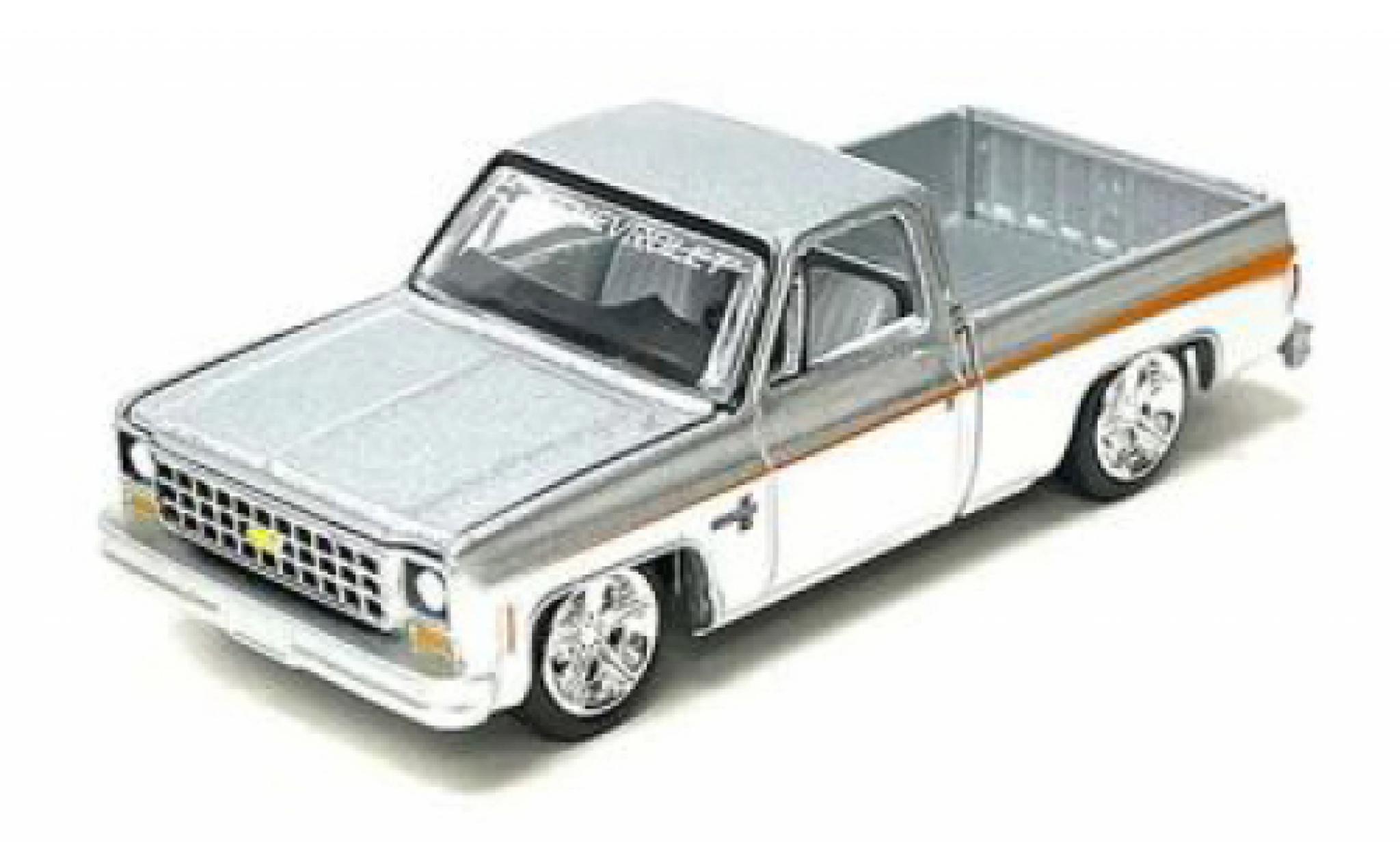 Chevrolet Silverado 1/64 Auto World d 1980 modelauto