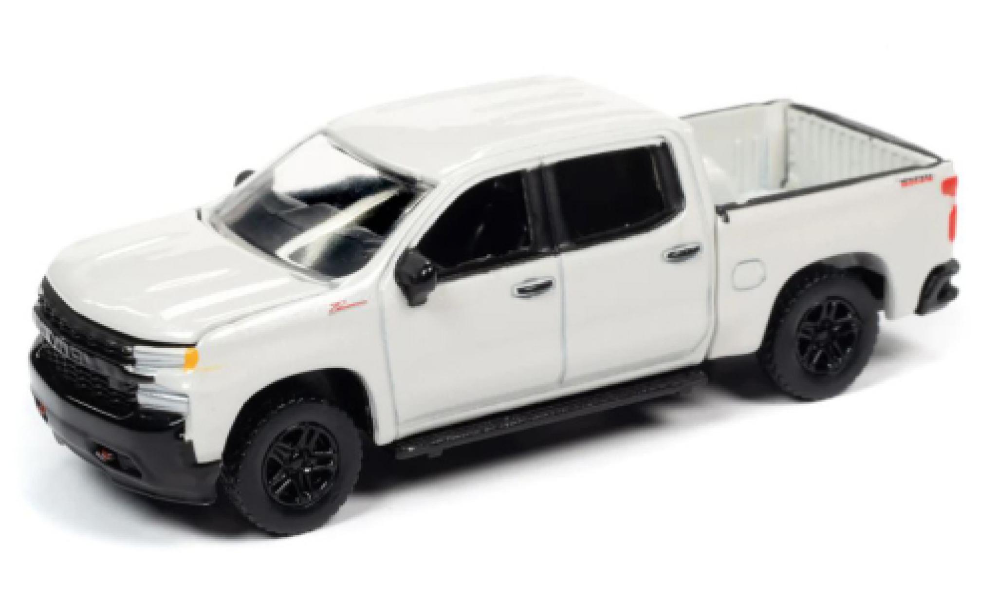 Chevrolet Silverado 1/64 Auto World Z71 Douane Trail Boss metallic wit 2019 modelauto