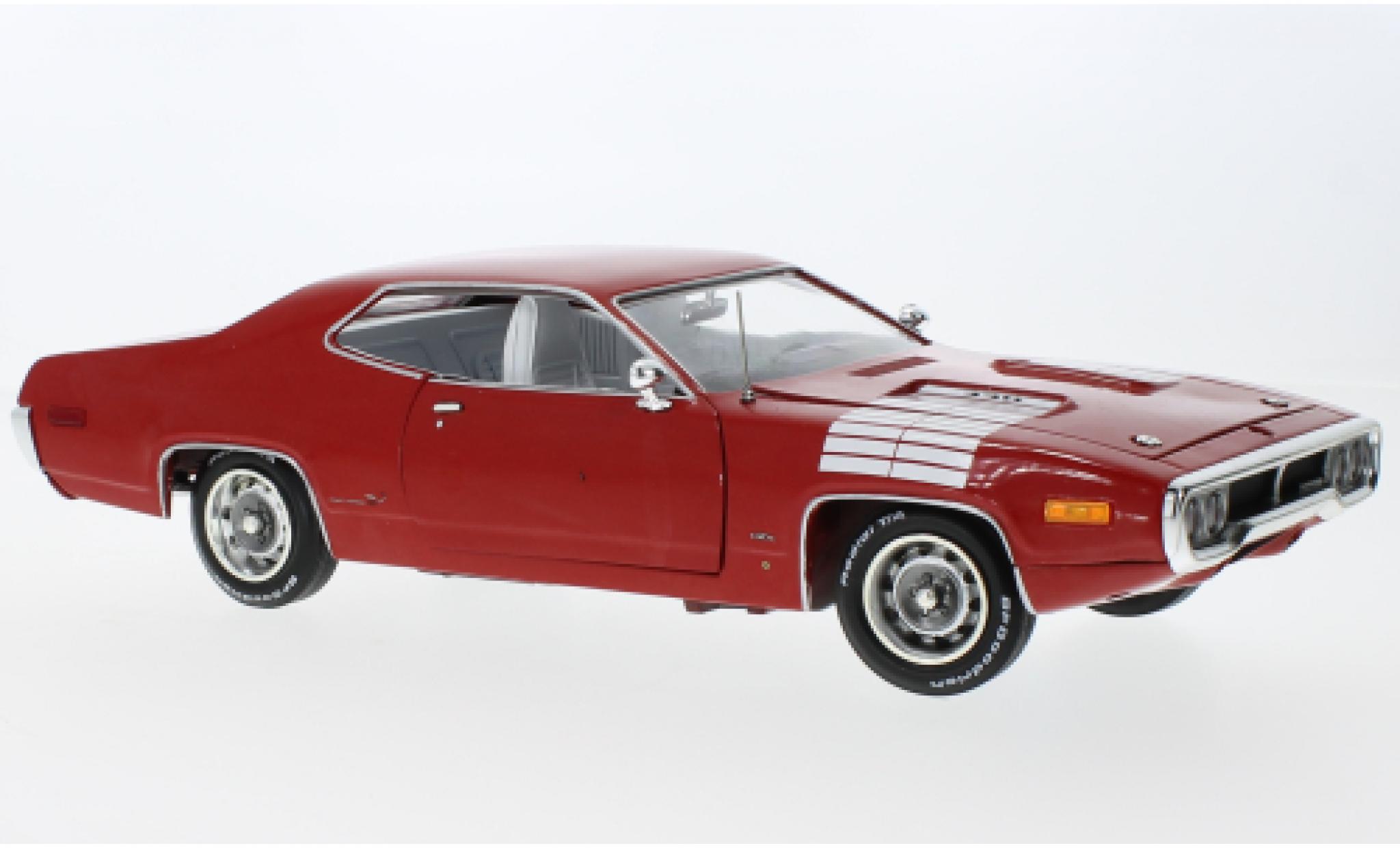 Plymouth Road Runner 1/18 Auto World GTX rood/wit 1972 modelauto