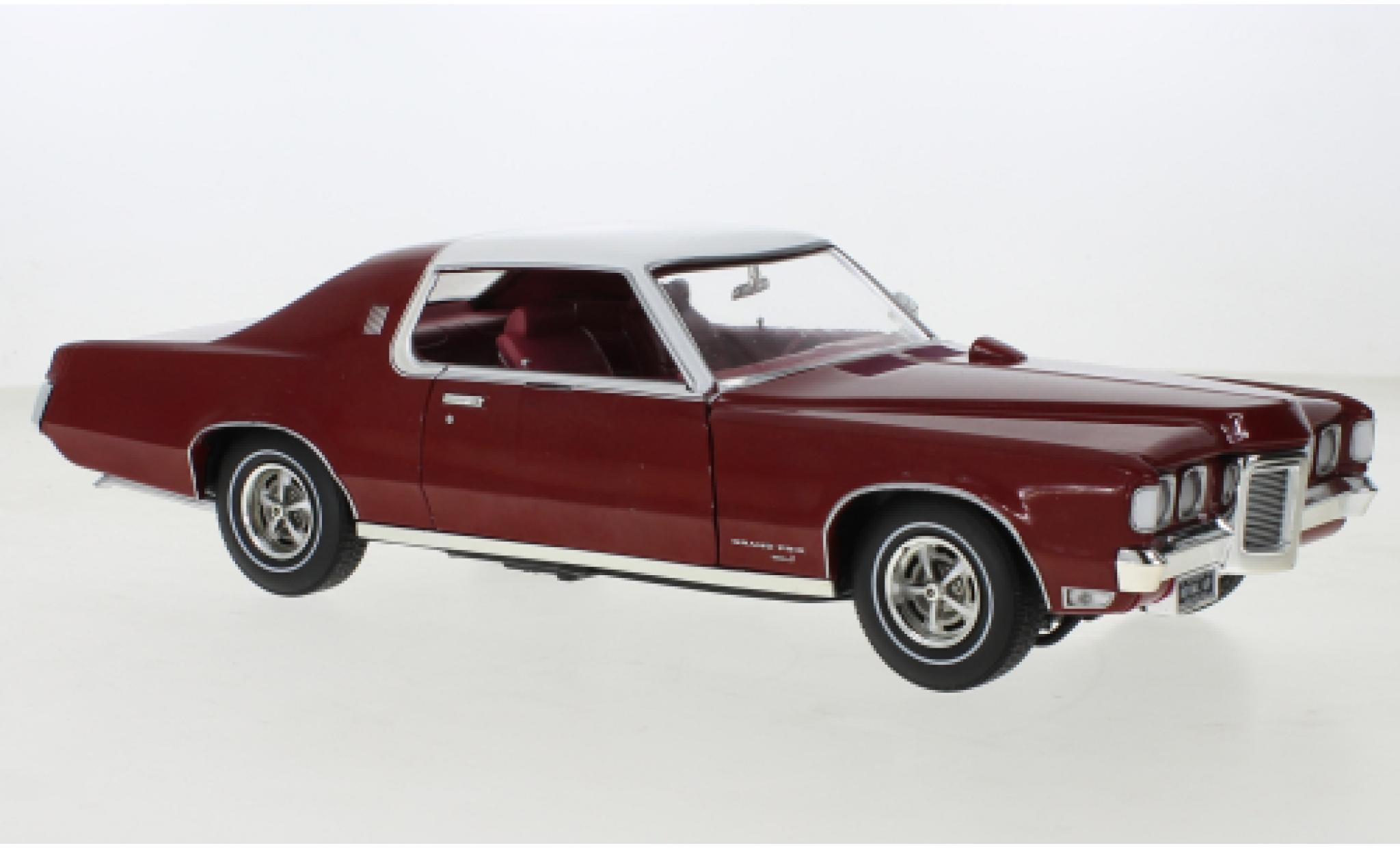 Pontiac Grand Prix 1/18 Auto World rood/wit 1969 modelauto