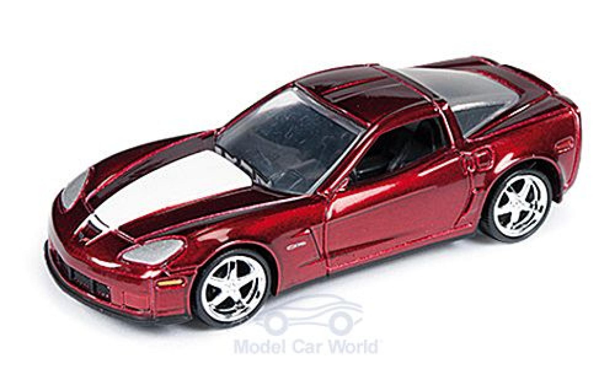 Chevrolet Corvette 1/64 Auto World Z06 (C6) Special Version rood/wit 2012 ohne Vitrine modelauto