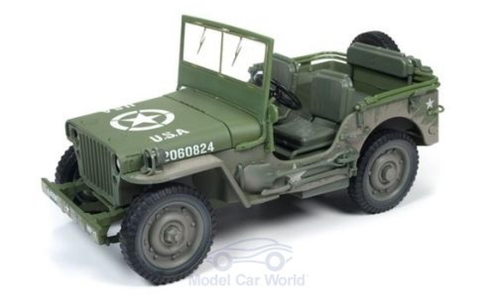Jeep Willys 1/18 Auto World MB oliv 1941 mit Schmutzeffekt modelauto