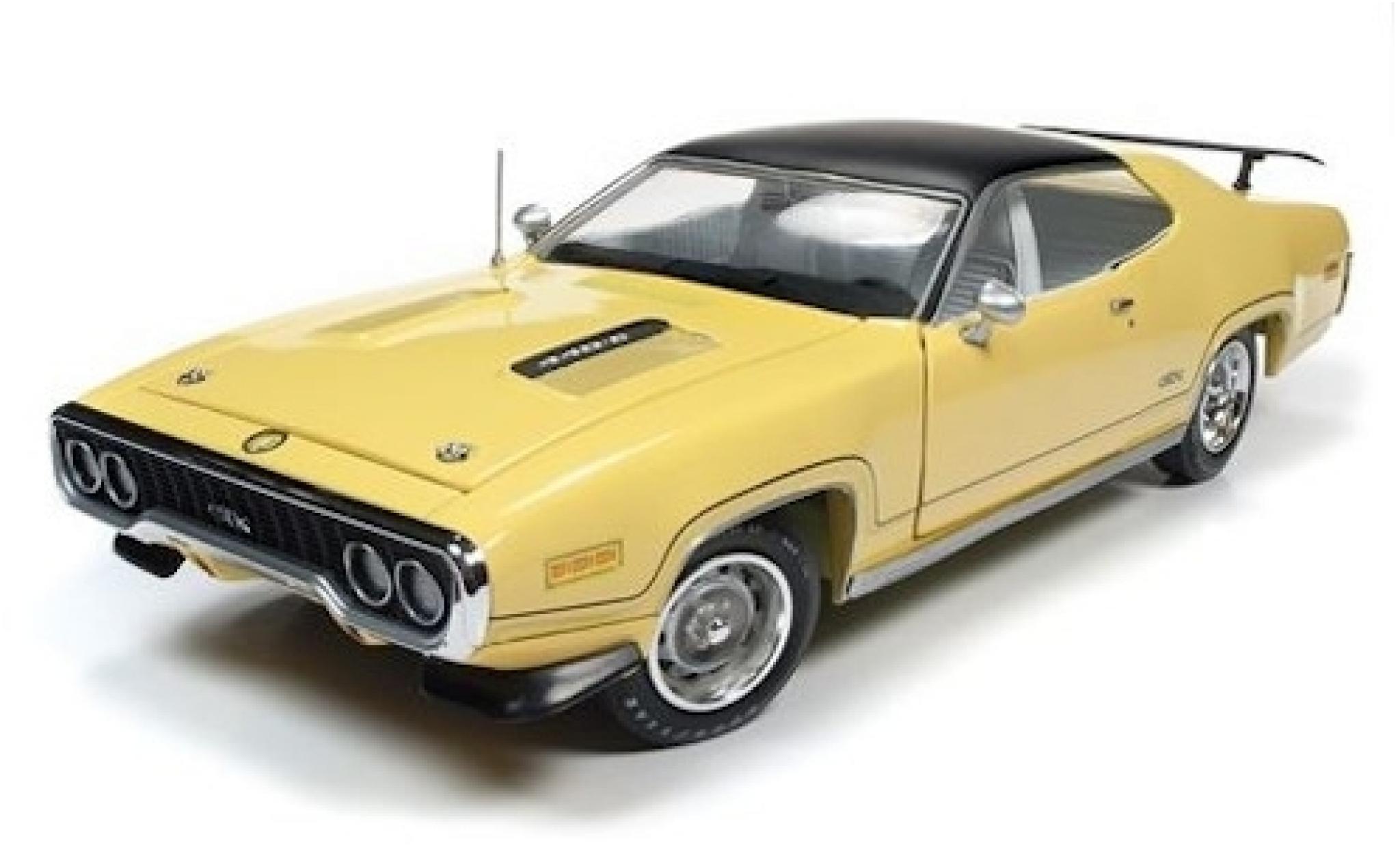 Plymouth GTX 1/18 Auto World geel/zwart 1971 modelauto