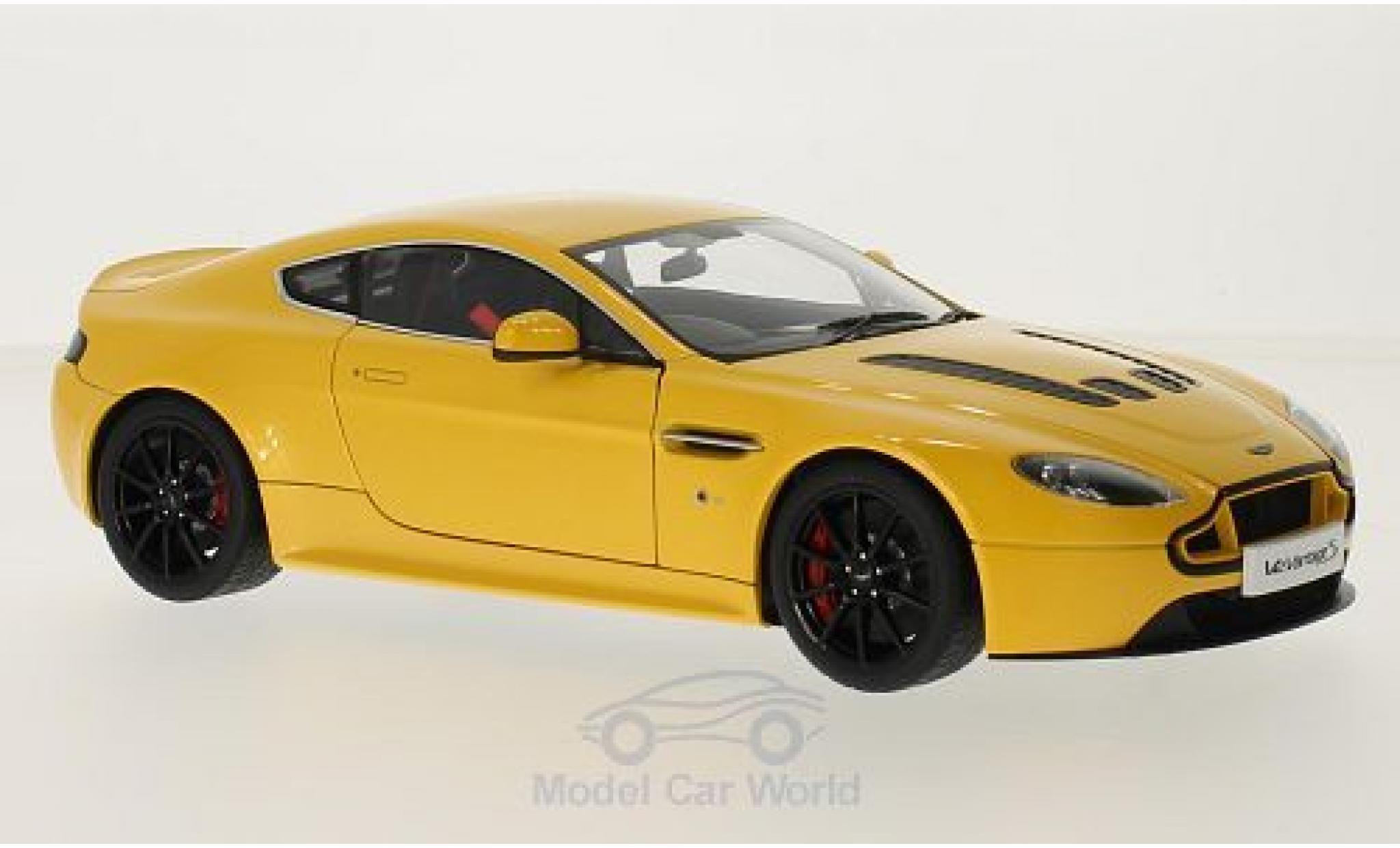 Aston Martin V12 1/18 AUTOart Vantage S metallic geel RHD modelauto