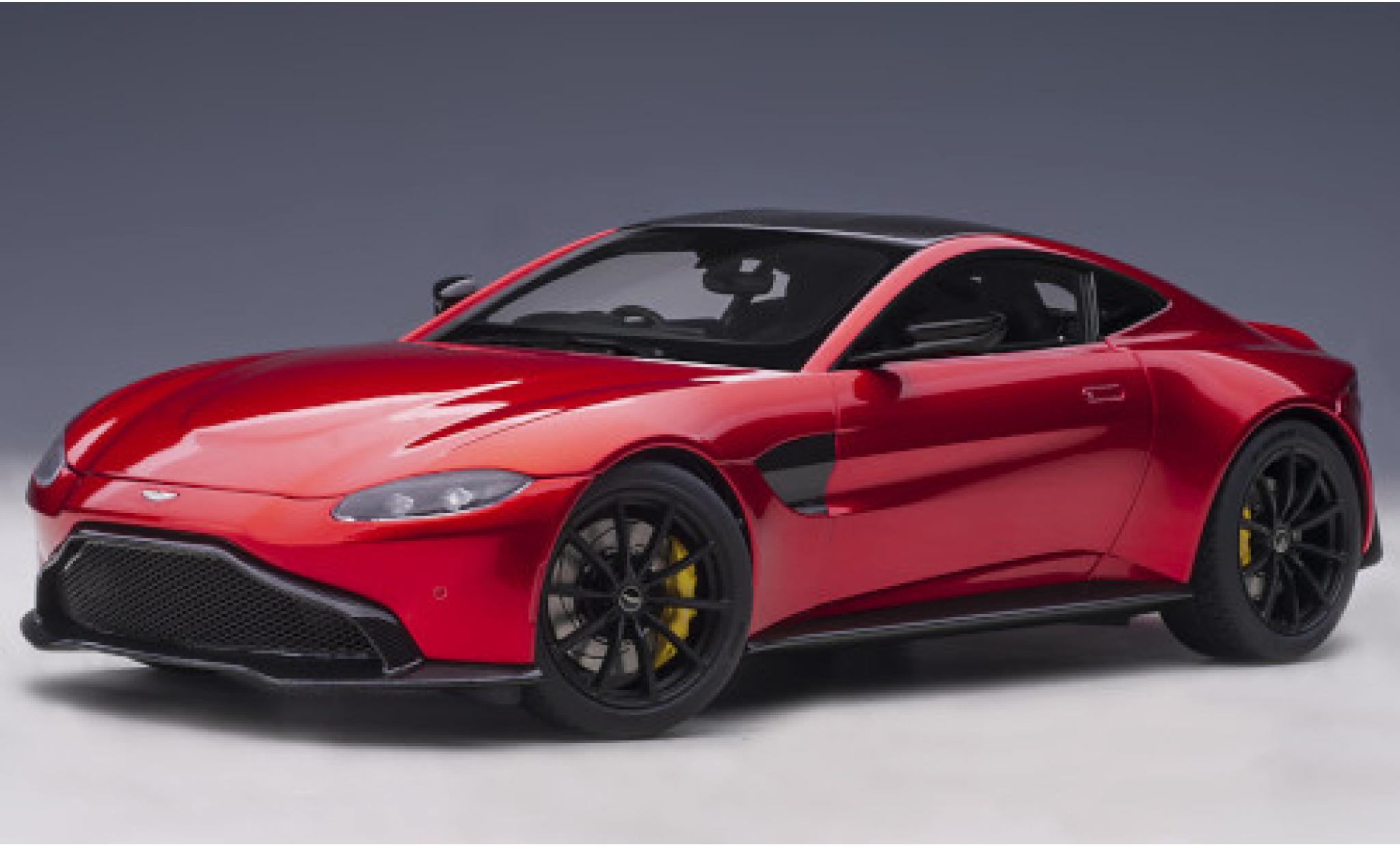 Aston Martin Vantage 1/18 AUTOart rood/carbon RHD 2019 modelauto