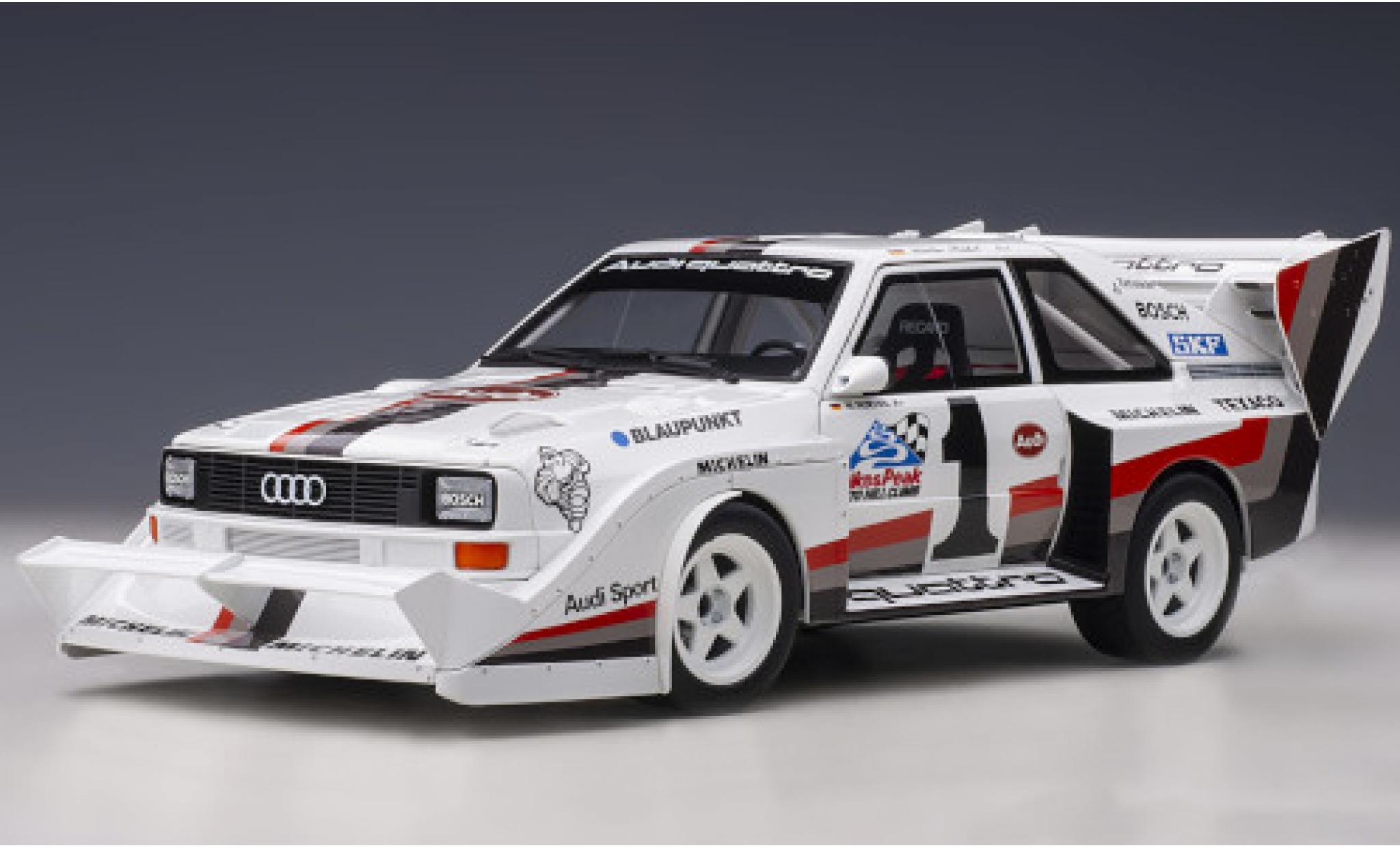 Audi Sport Quattro 1/18 AUTOart Sport quattro S1 E2 No.1 International Hill Climb Pikes Peak 1987 modelauto