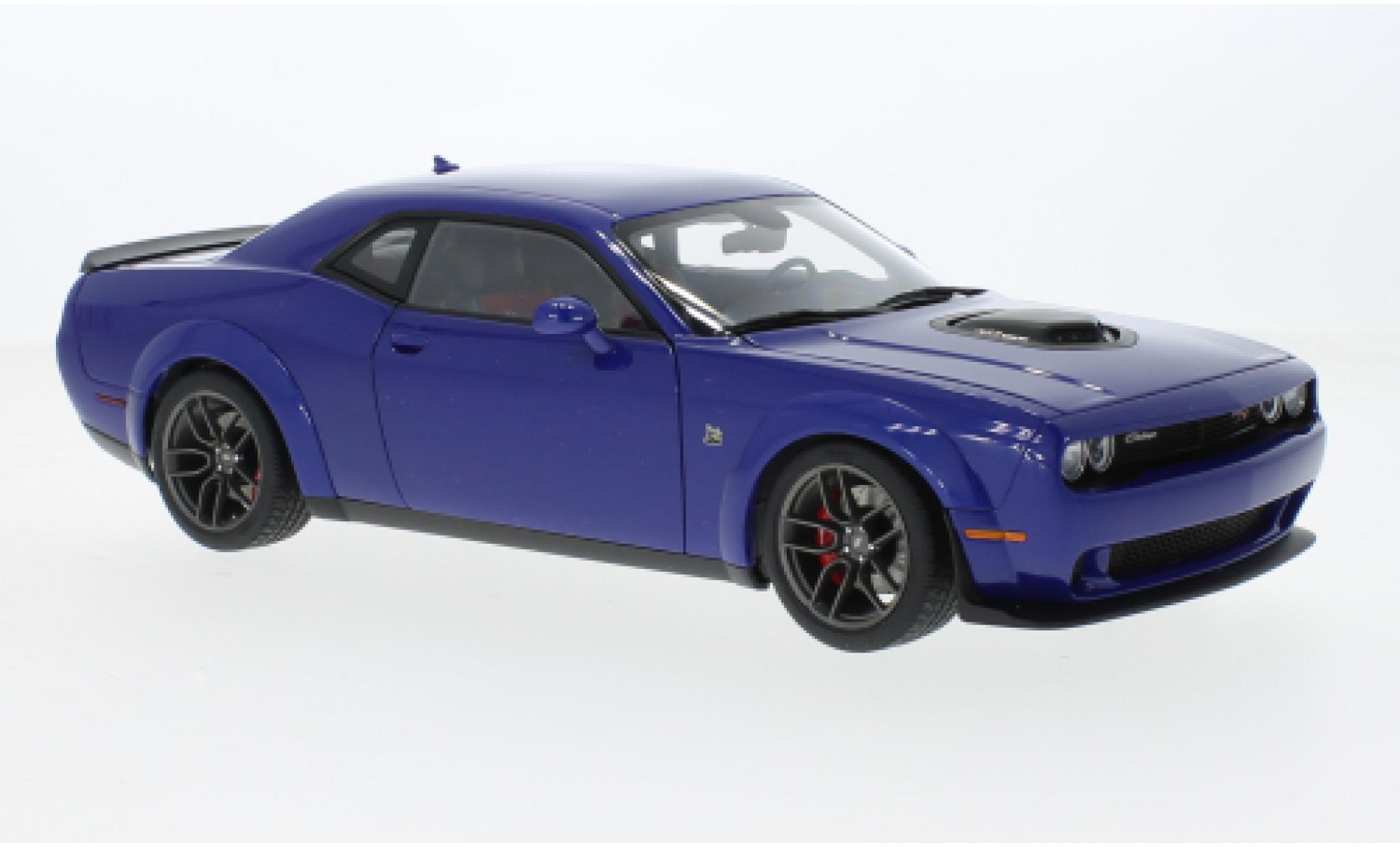 Dodge Challenger 1/18 AUTOart R/T Scat Pack Shaker Widebody blauw 2022 modelauto