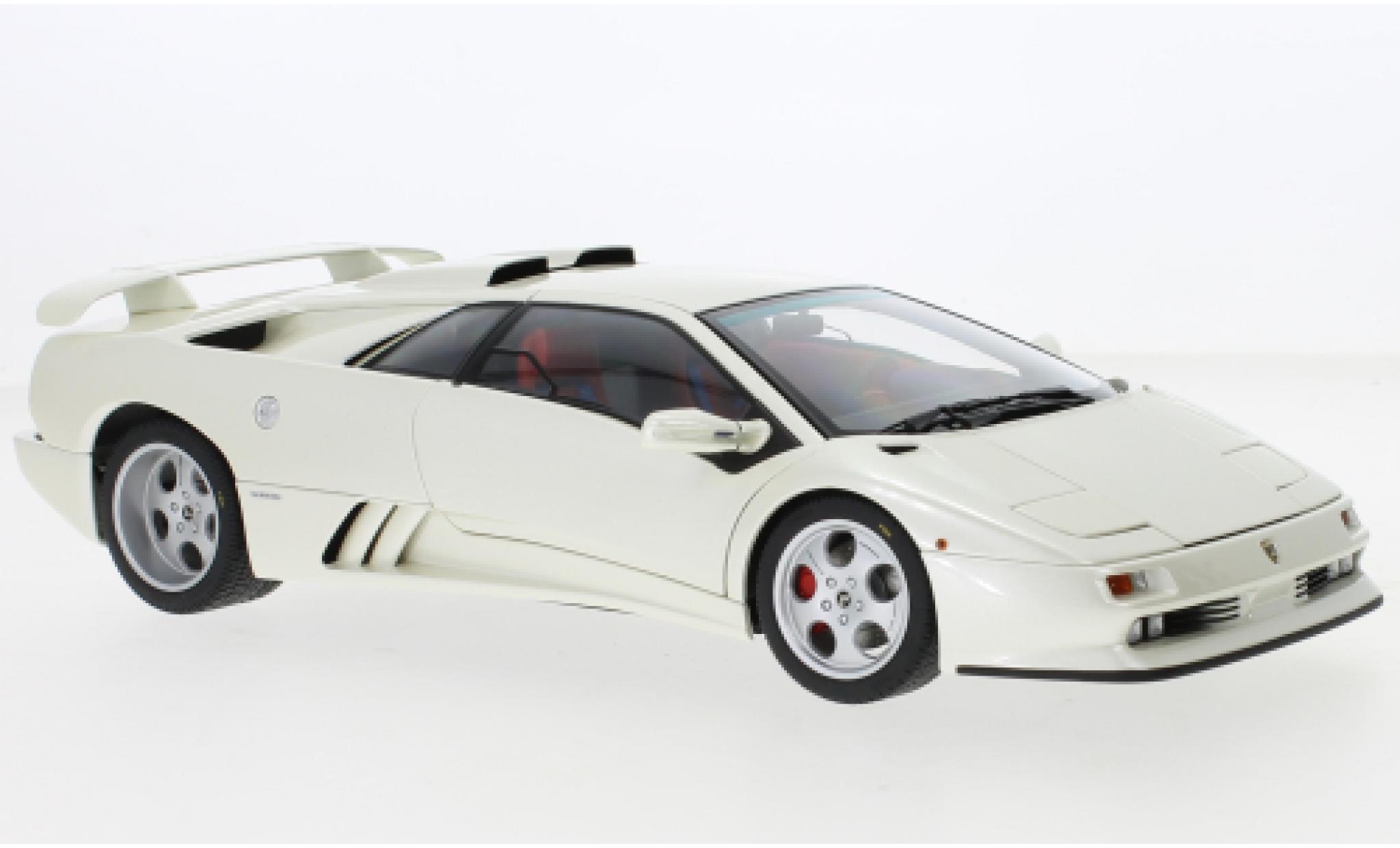Lamborghini Diablo 1/18 AUTOart SE30 Jota metallic wit 1995 modelauto