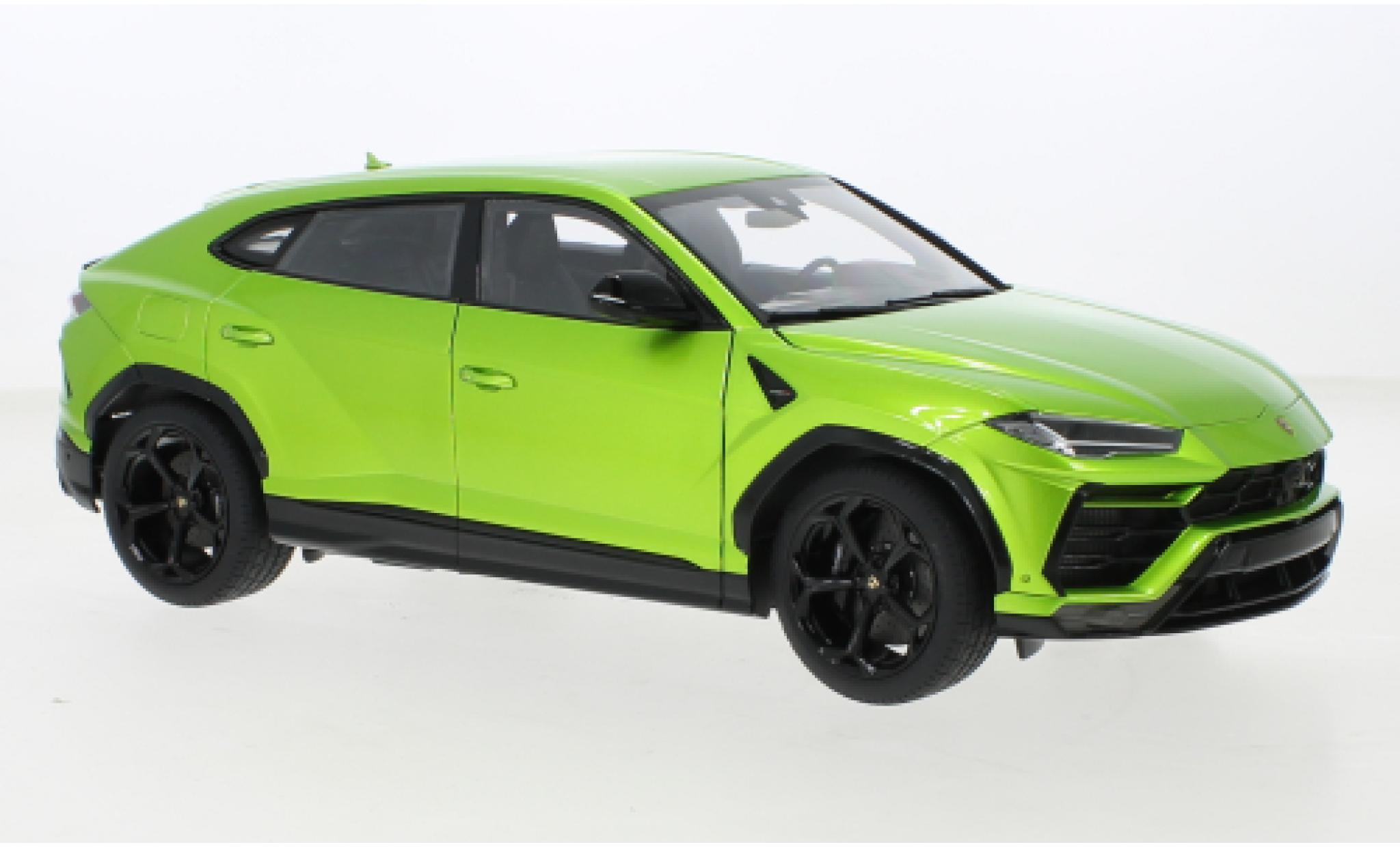 Lamborghini Urus 1/18 AUTOart metallic groen 2018 modelauto