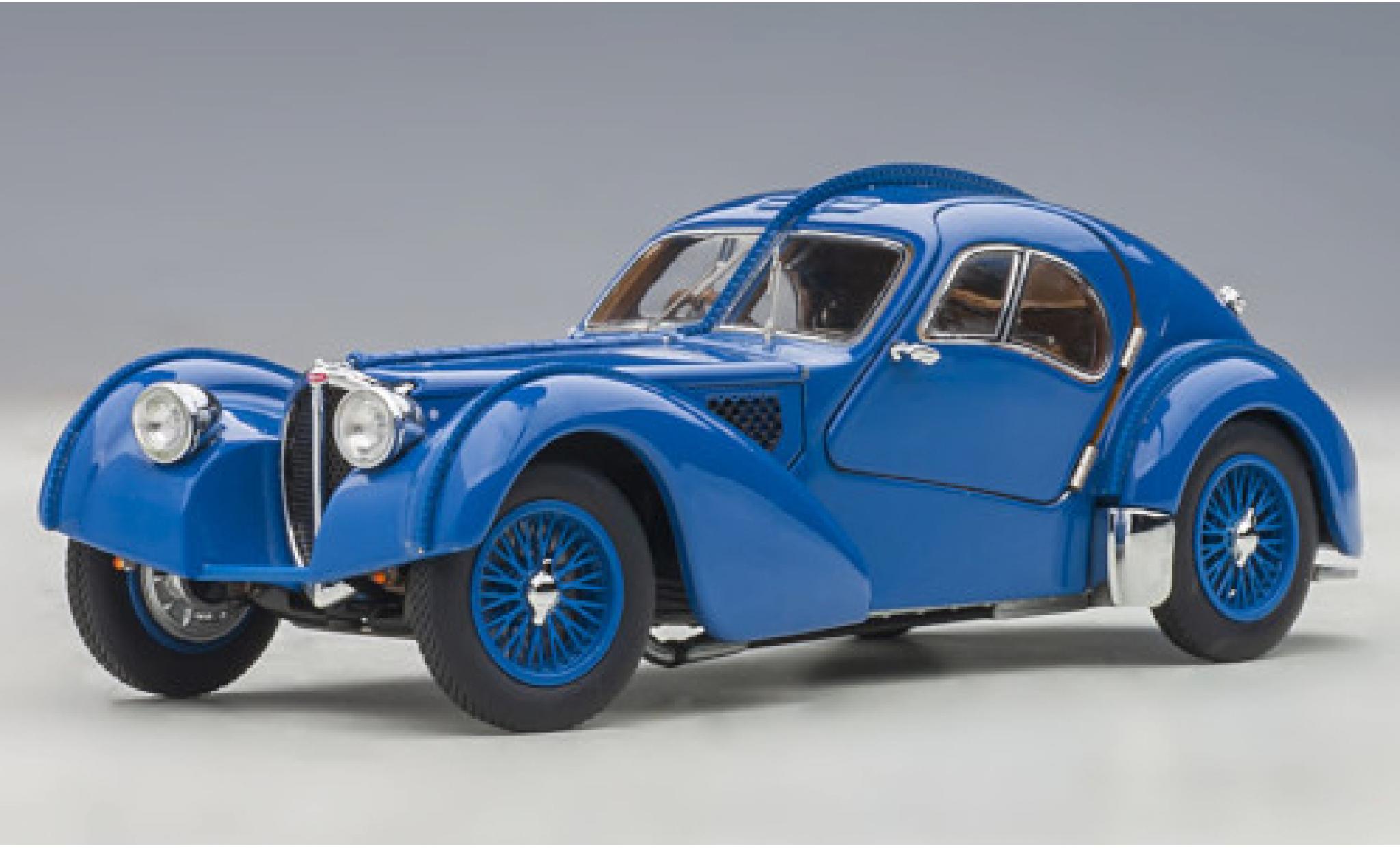 Bugatti 57 1/43 AUTOart SC Atlantic blauw RHD 1938 modelauto