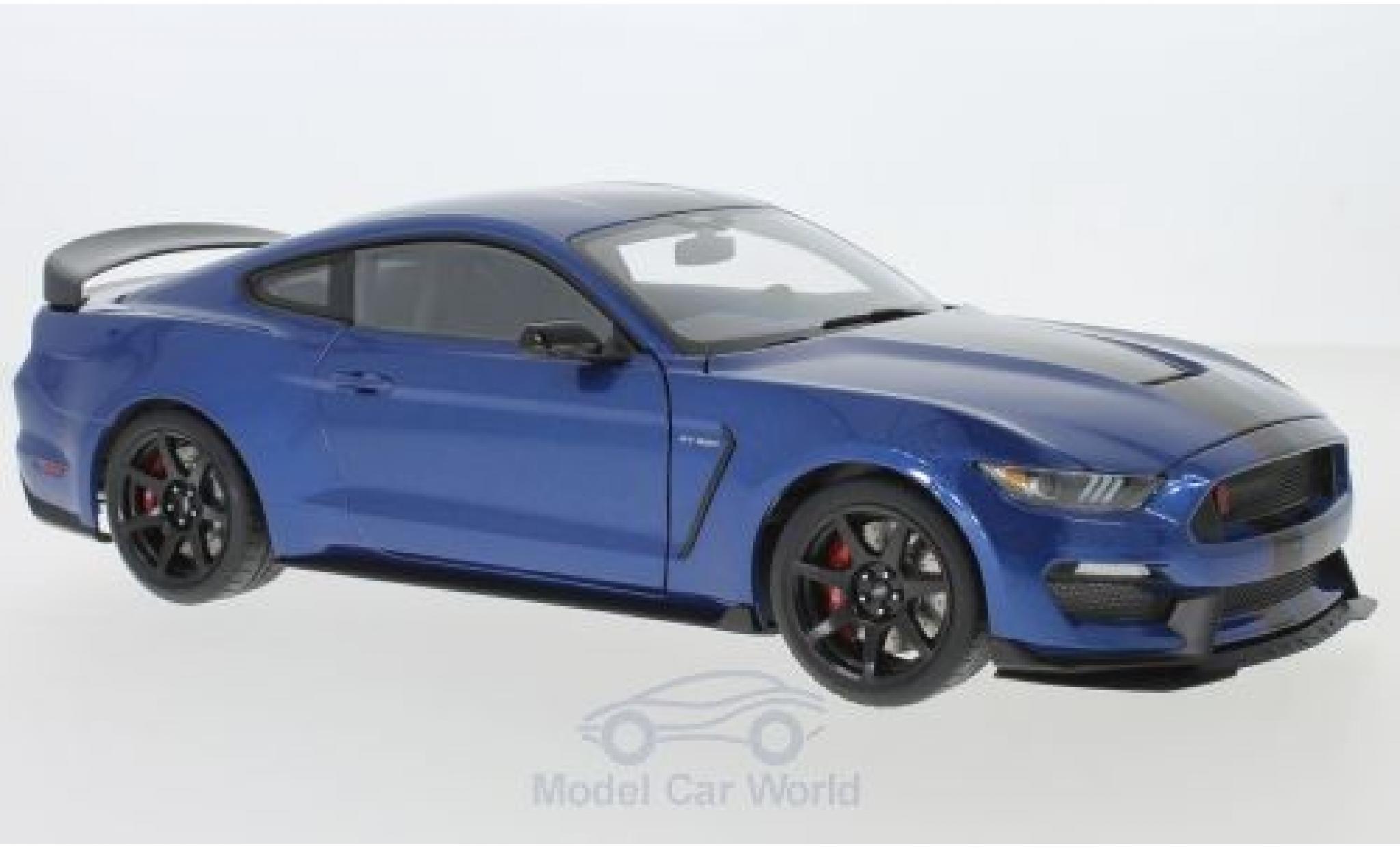Ford Mustang 1/18 AUTOart Shelby GT-350R metallic blauw/zwart 2017 modelauto