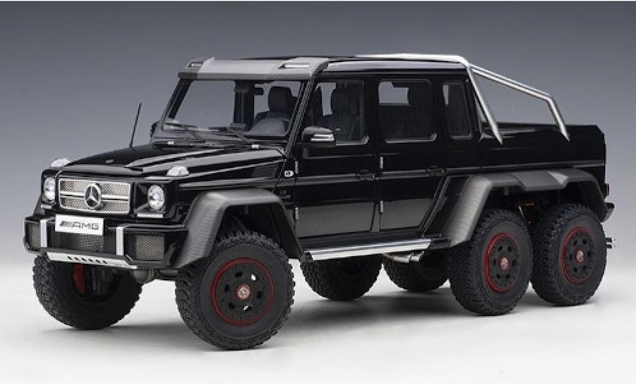 Mercedes Classe G 1/18 AUTOart G63 AMG 6x6 zwart 2013 modelauto