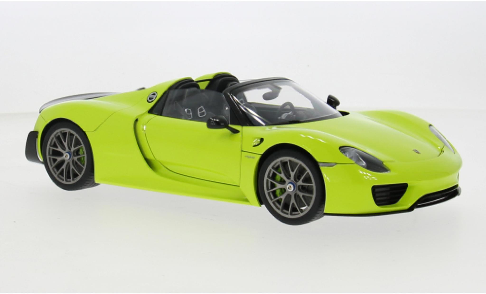 Porsche 918 1/18 AUTOart Spyder Weissach Package groen 1:18 modelauto