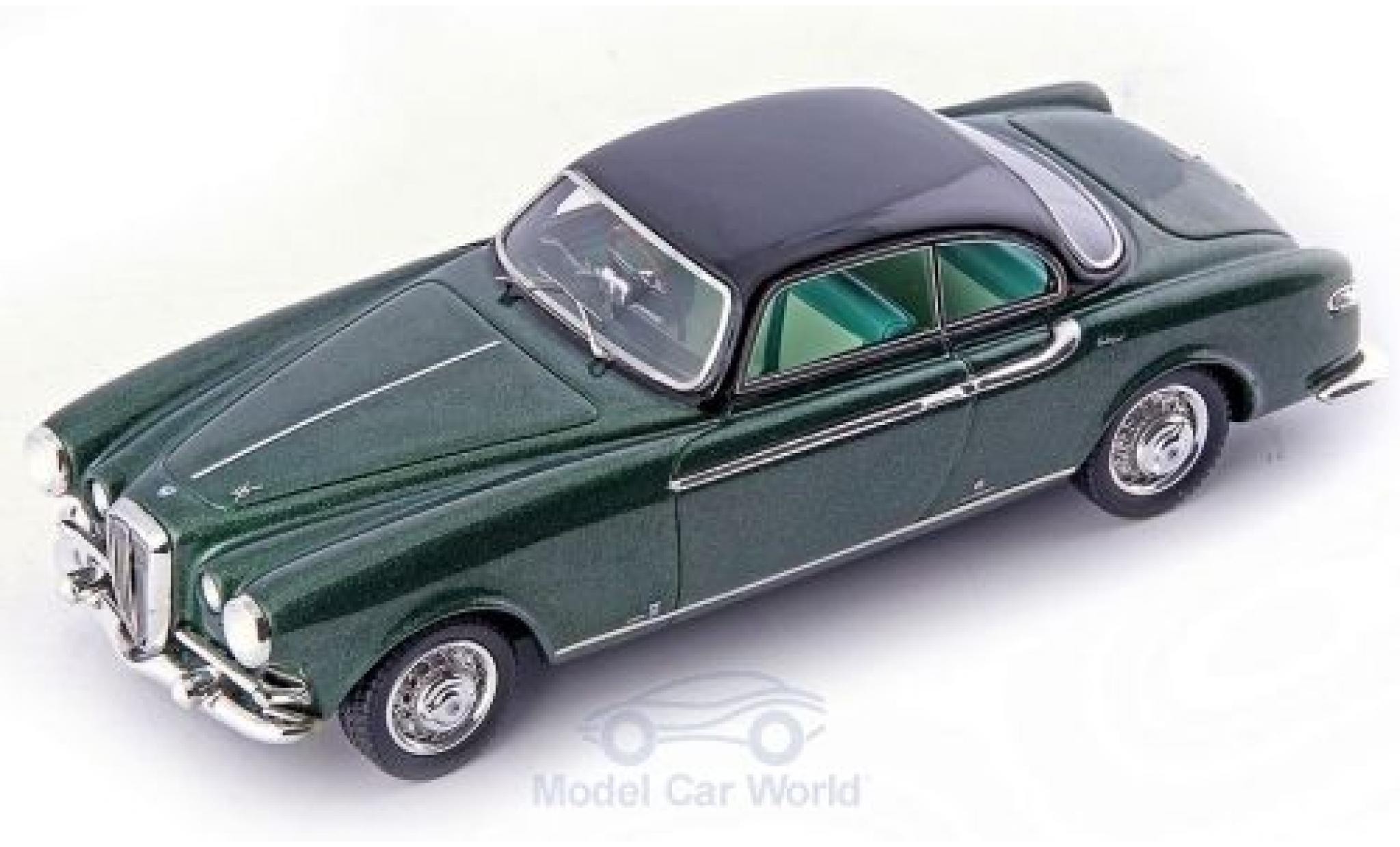 Lancia Aurelia 1/43 AutoCult B52 Coupe Vignale groen/zwart RHD 1952 modelauto