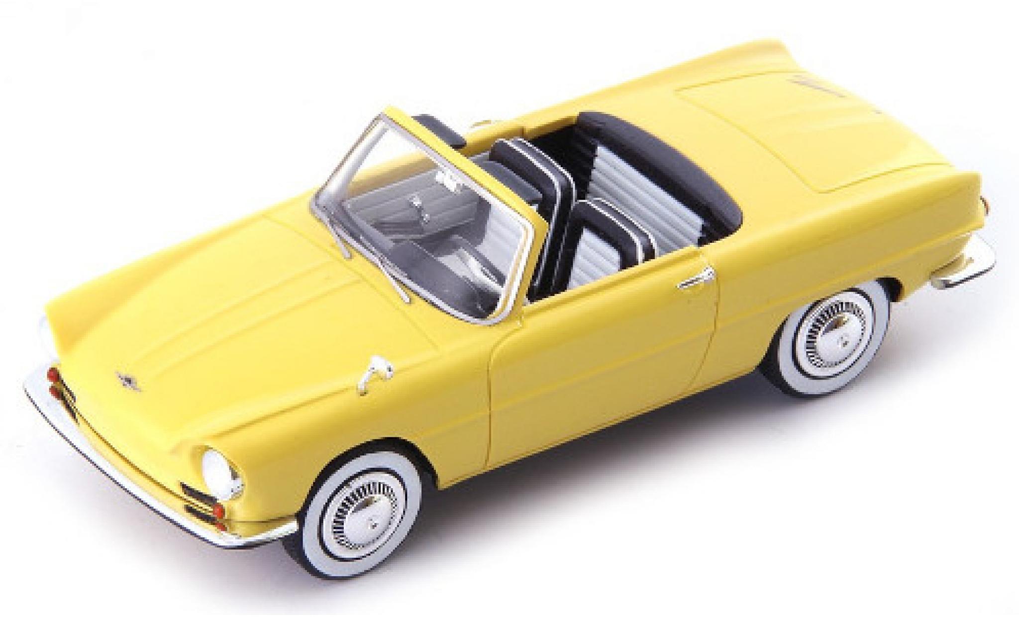 Wartburg 313 1/43 AutoCult /2 Sport geel 1972 modelauto