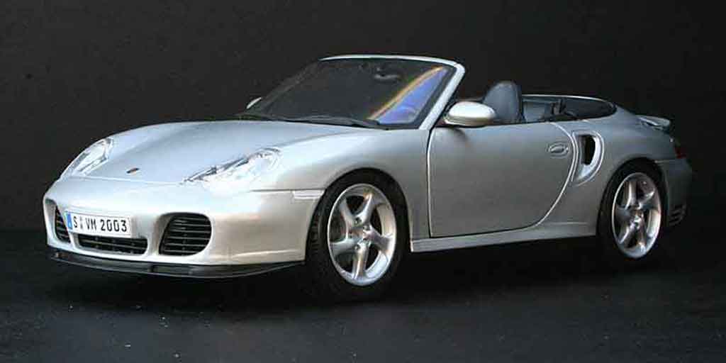 Porsche 911 Turbo cabriolet grijs 1/18 Maisto