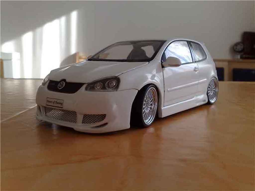 Volkswagen Golf V GTI 1/18 Norev V GTI wit jantes bbs modelauto