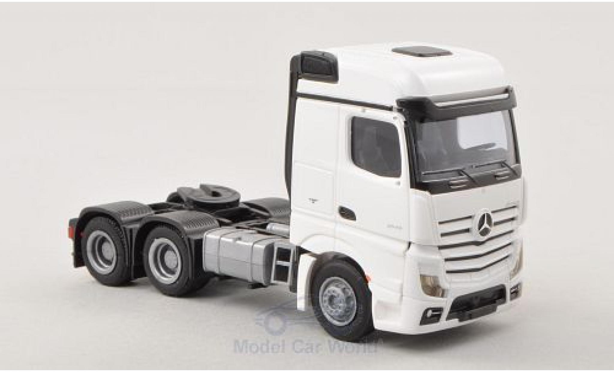 Mercedes Actros 1/87 AWM 2 Bigspace wit Solo-Zugmaschine 3-achsig wit modelauto