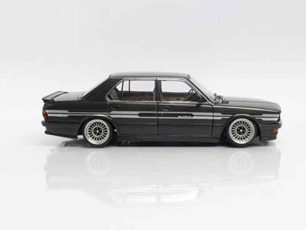 Alpina B7 turbo M i alpina b7 e28 m 1/18 Autoart