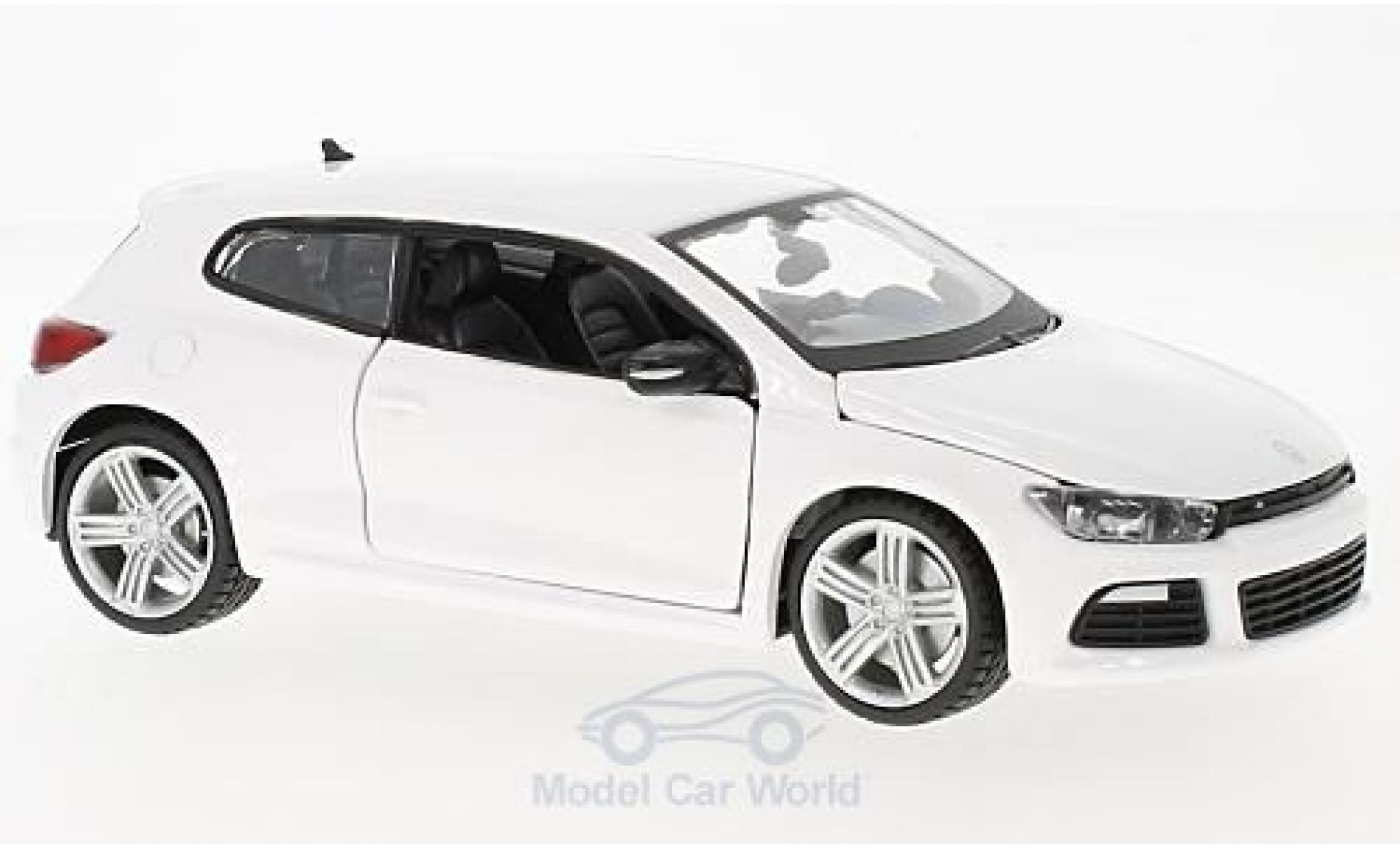 Volkswagen Scirocco 1/24 Burago III R wit modelauto