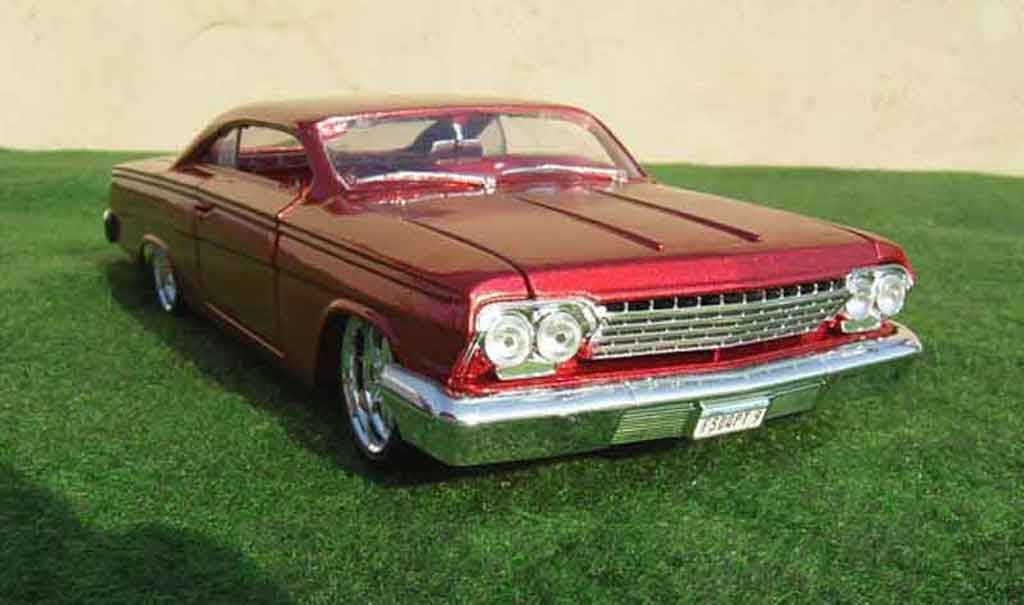 Chevrolet Bel Air Coupe 1962 low rider wolverine-marvel 1/18 Maisto