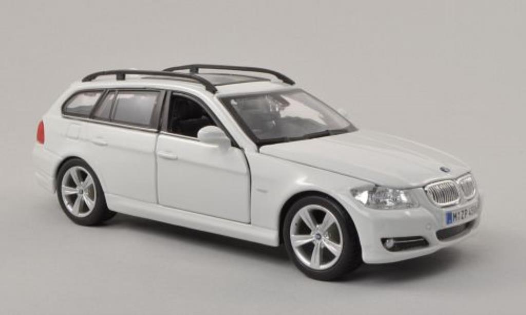 Bmw 330 E91 1/24 Burago E91 (E91) Touring wit modelauto
