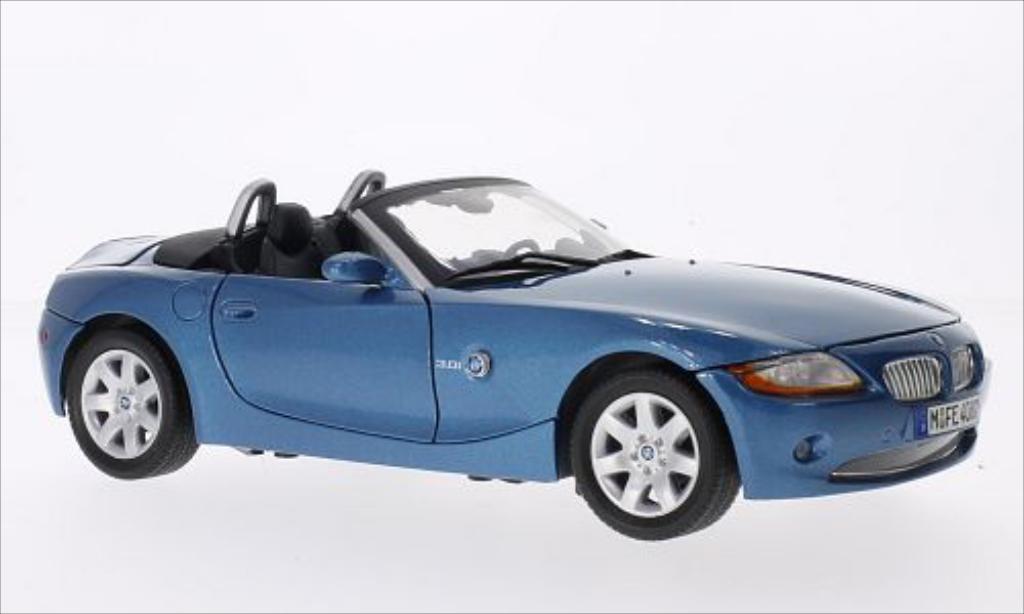 Bmw Z4 E85 1/18 Motormax E85 metallic blauw modelauto