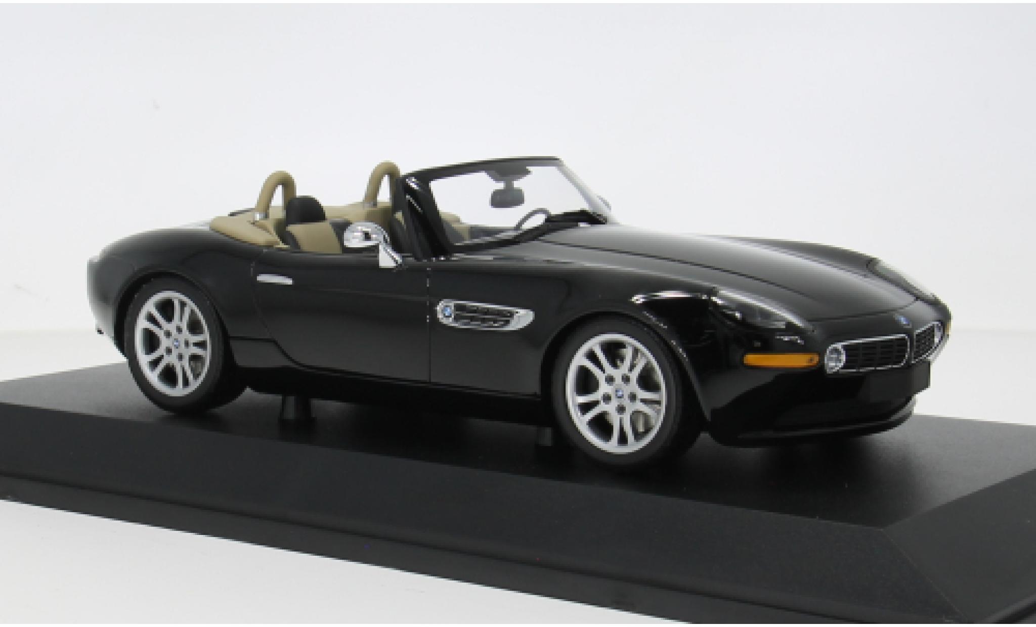 Bmw Z8 1/18 Minichamps (E52) zwart 2001 1:18 modelauto