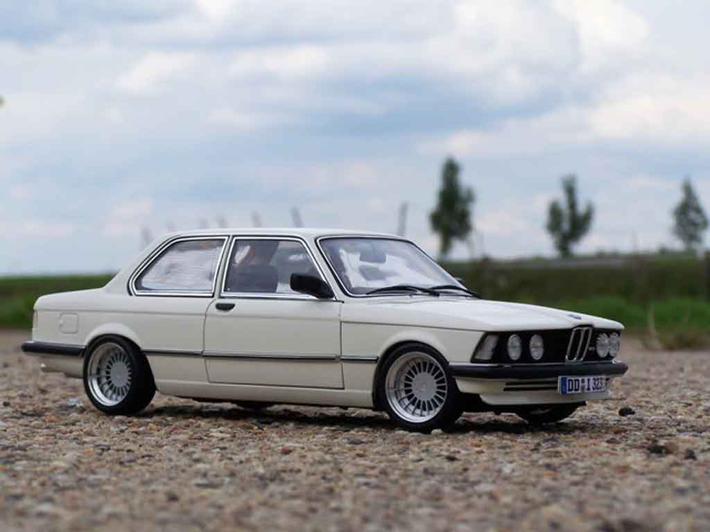 Bmw 323 tuning e21 wit jantes alpina 16 pouces 1977 1/18 Autoart