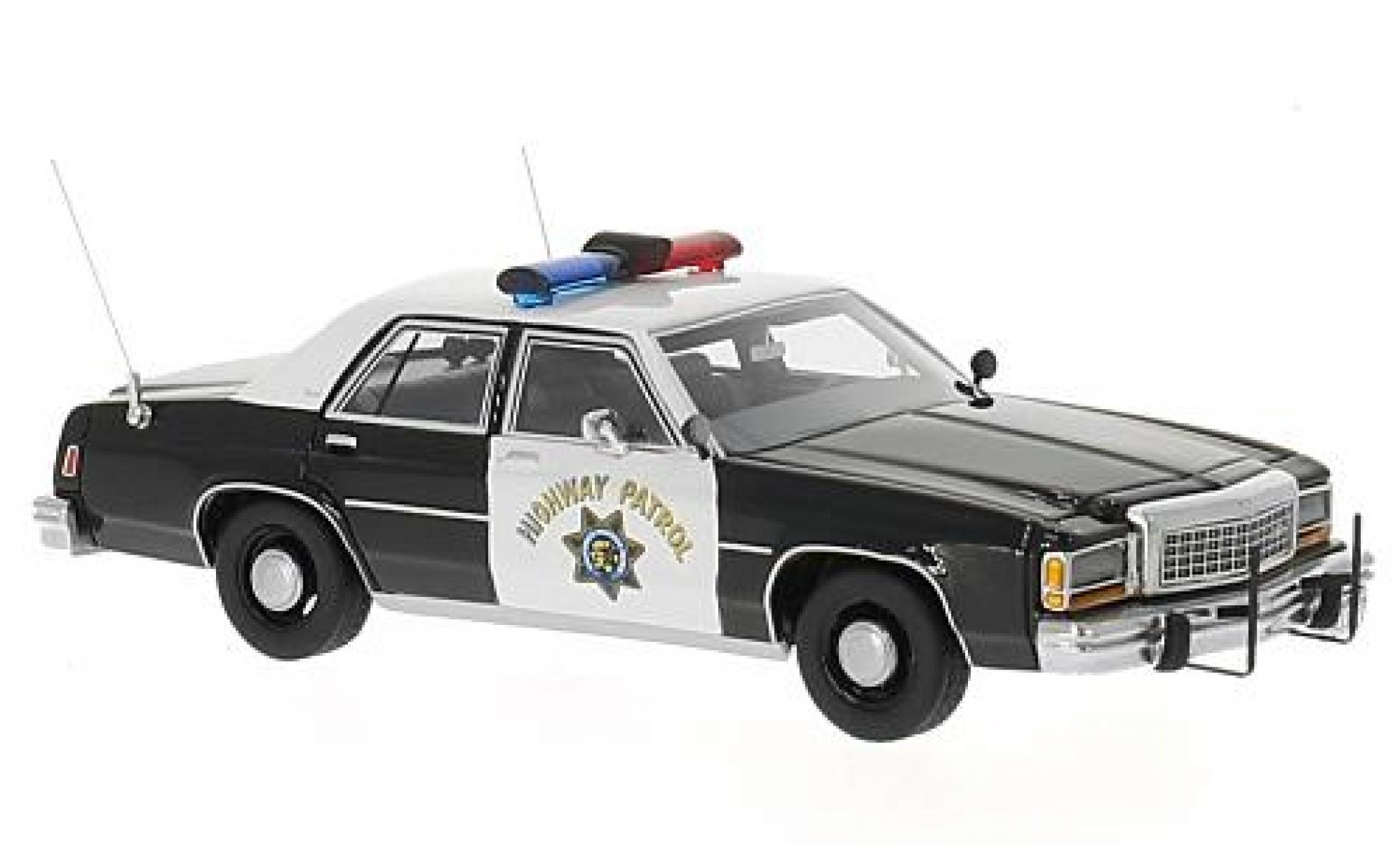 Ford LTD 1/43 BoS Models Crown Victoria zwart/wit California Highway Patrol 1987 modelauto