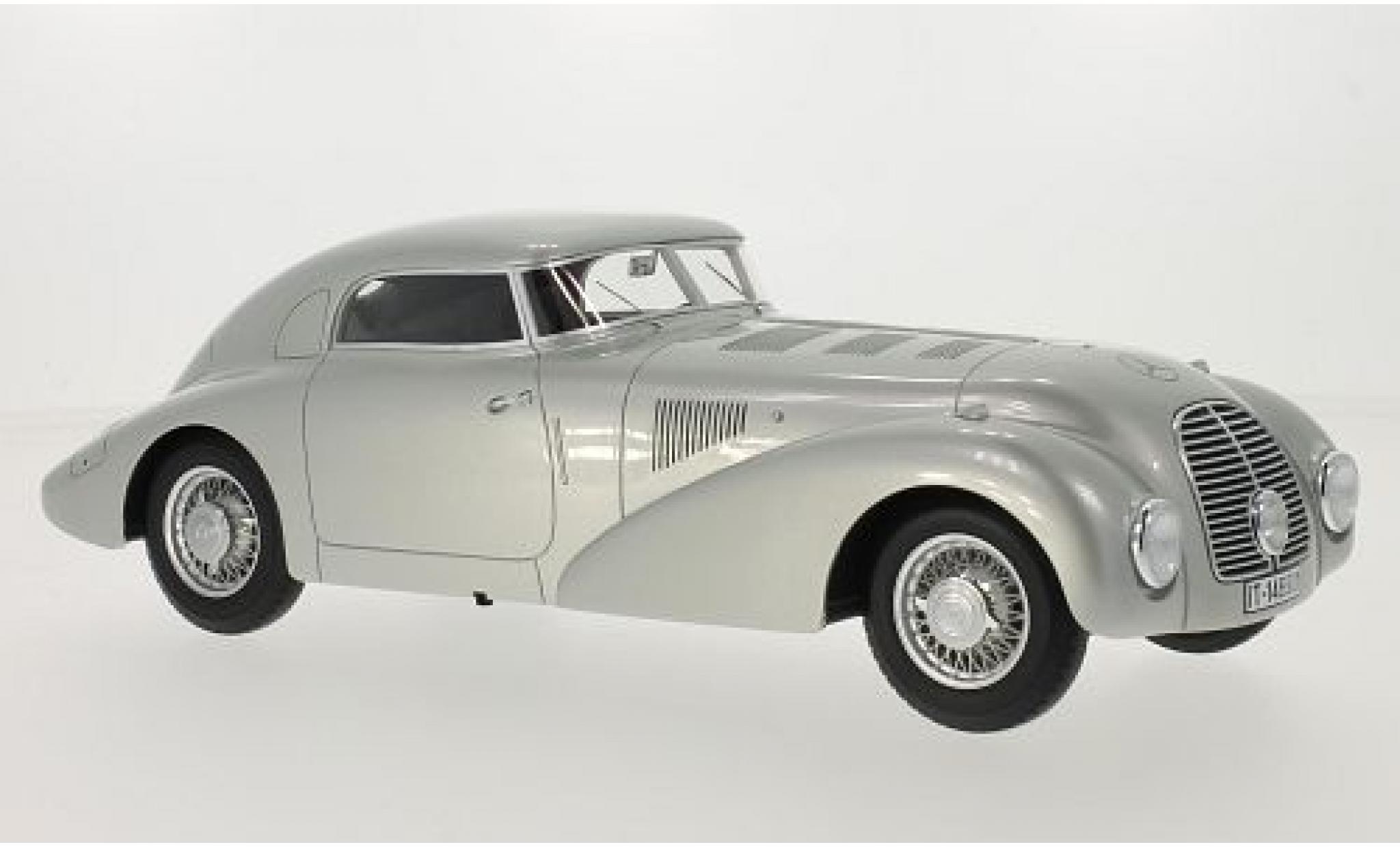 Mercedes 540 1/18 BoS Models K (W29) Stromlinienwagen grijs 1938 modelauto