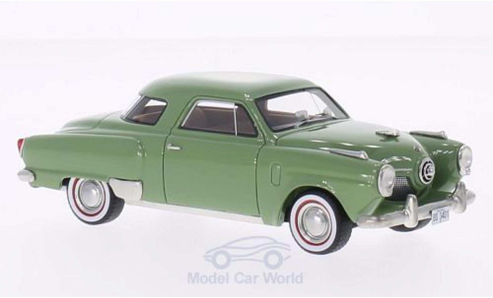 Studebaker Champion 1/43 BoS Models Starlight Coupe groen 1951 modelauto