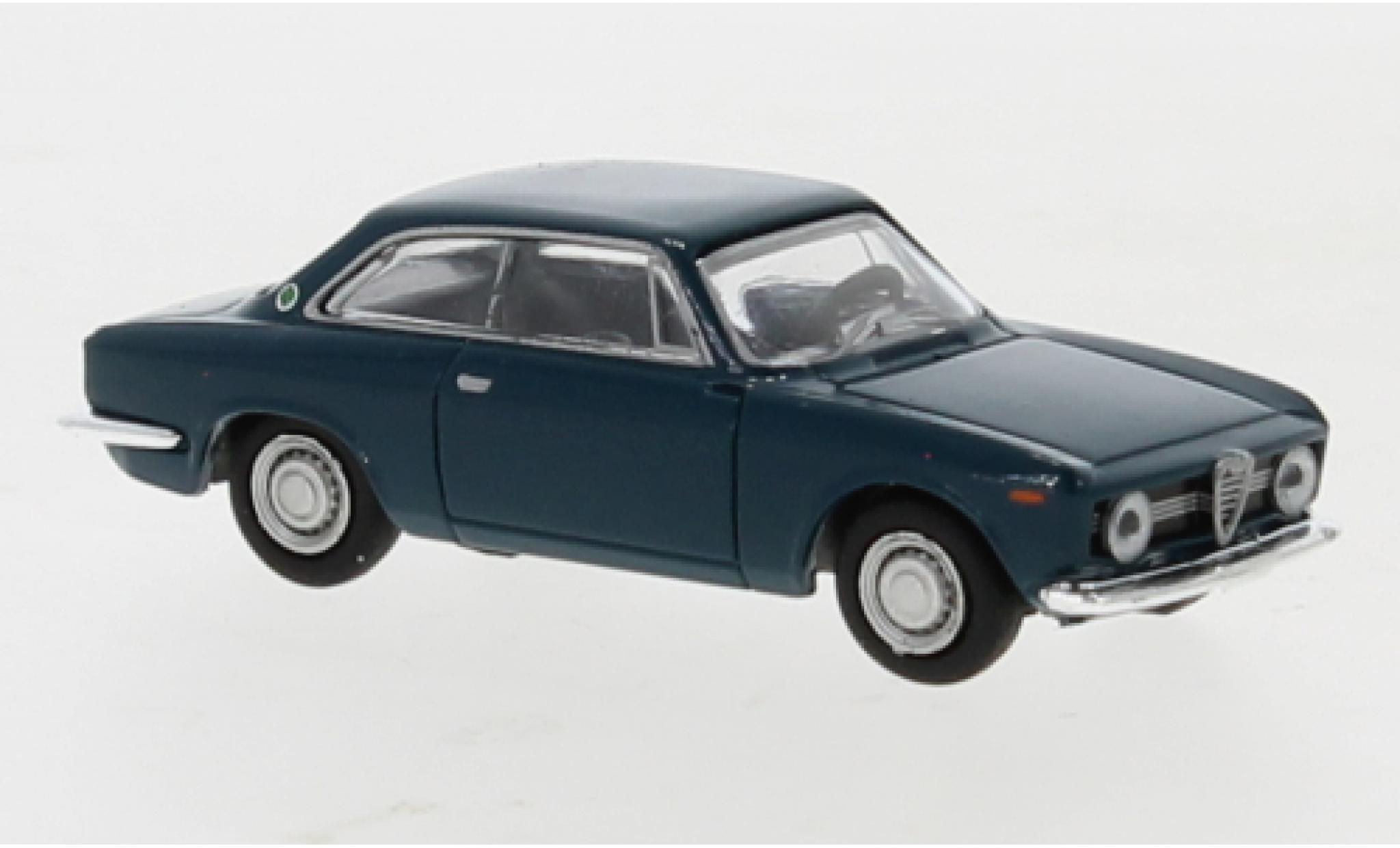 Alfa Romeo Giulia 1/87 Brekina Sprint GT t&uuml;rkis 1974 modelauto