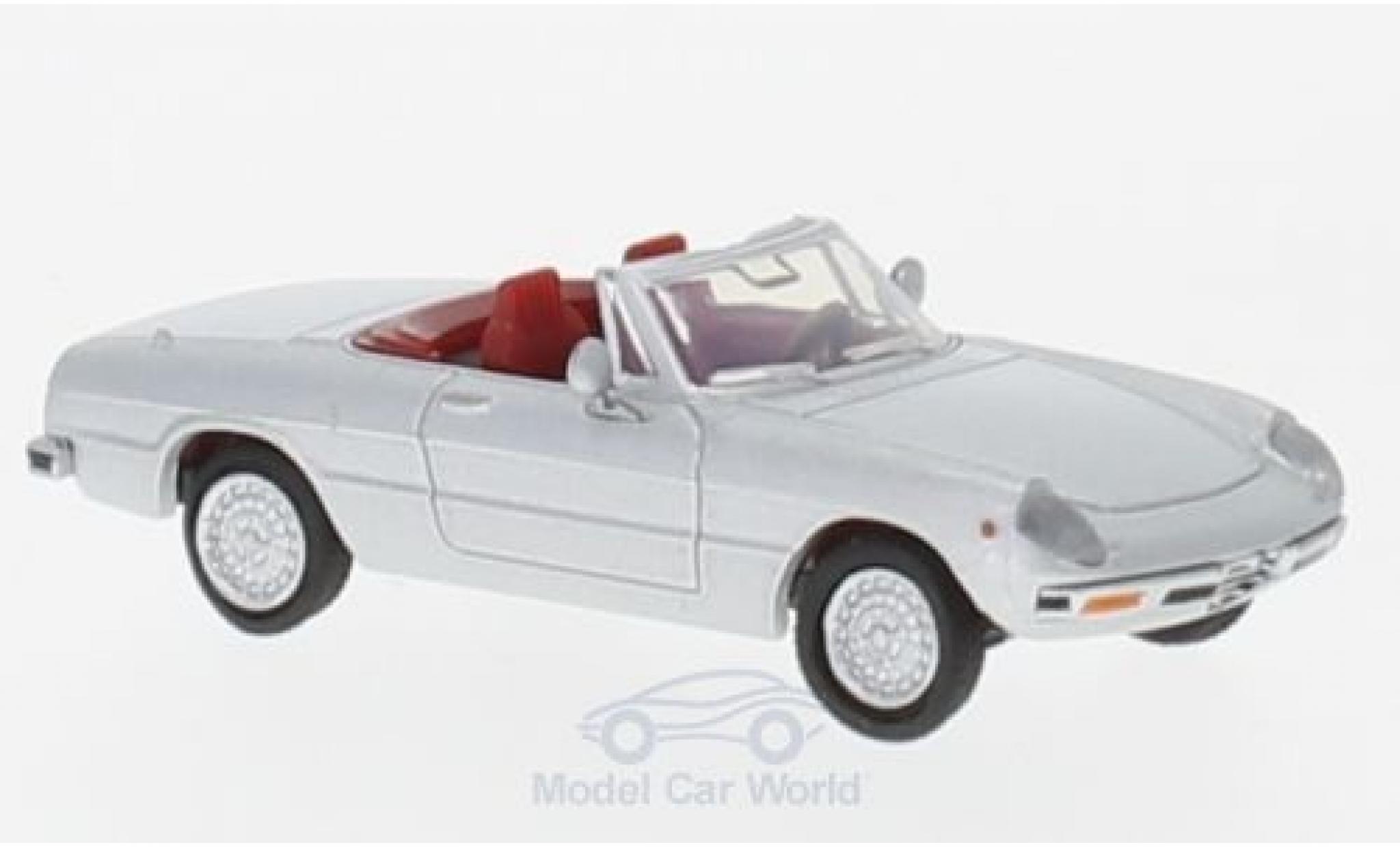 Alfa Romeo Spider 1/87 Brekina 2000 Fastback grijs modelauto