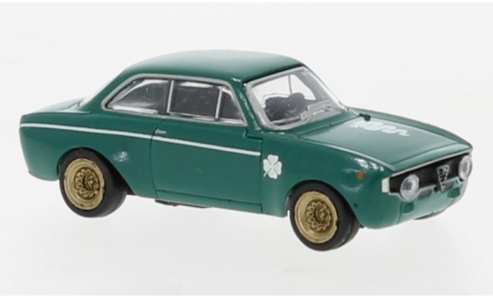 Alfa Romeo GT 1/87 Brekina A 1300 groen 1971 modelauto