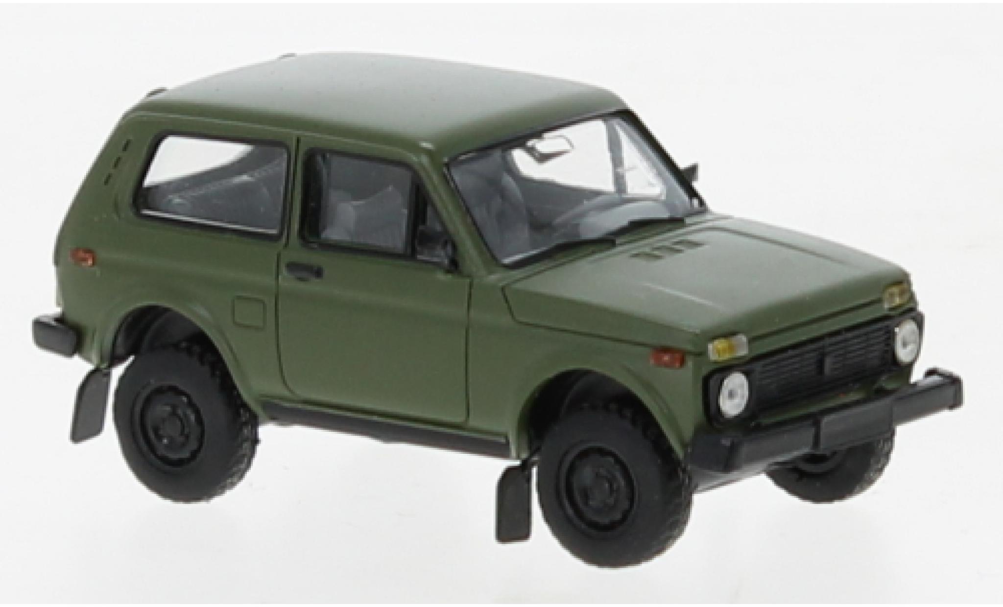 Lada Niva 1/87 Brekina groen 1975 modelauto