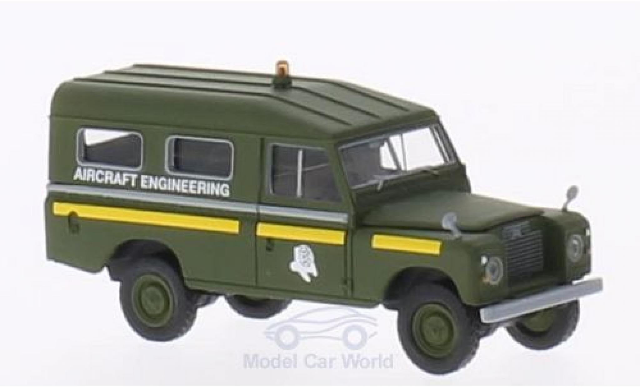 Land Rover 109 1/18 Brekina County Station Wagon RAF Aircraft Engineering (GB) oliv modelauto