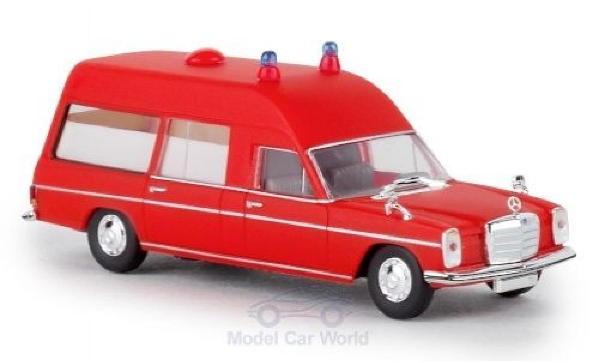Mercedes /8 1/87 Brekina KTW rood 1970 modelauto