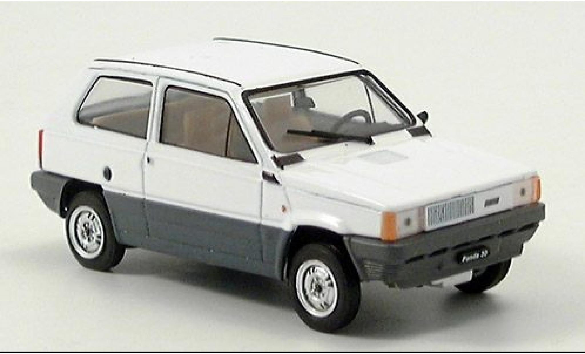 Fiat Panda 1/43 Brumm 30 wit 1980 modelauto