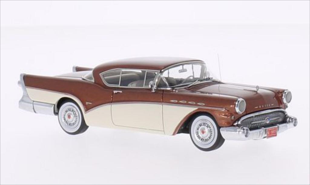 Buick Roadmaster 1/43 Neo Hardtop Coupe metallic bruin/wit 1957 modelauto