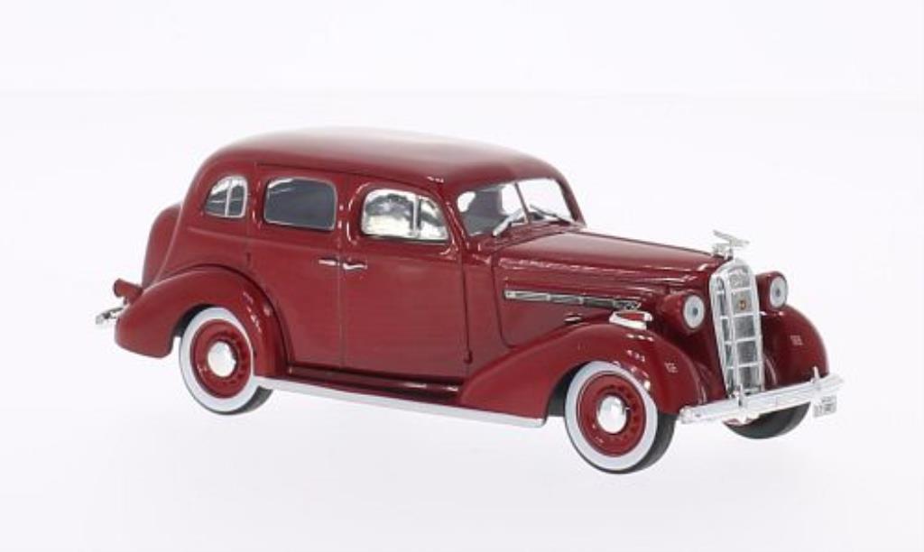 Buick Special 1/43 WhiteBox rood 1936 modelauto