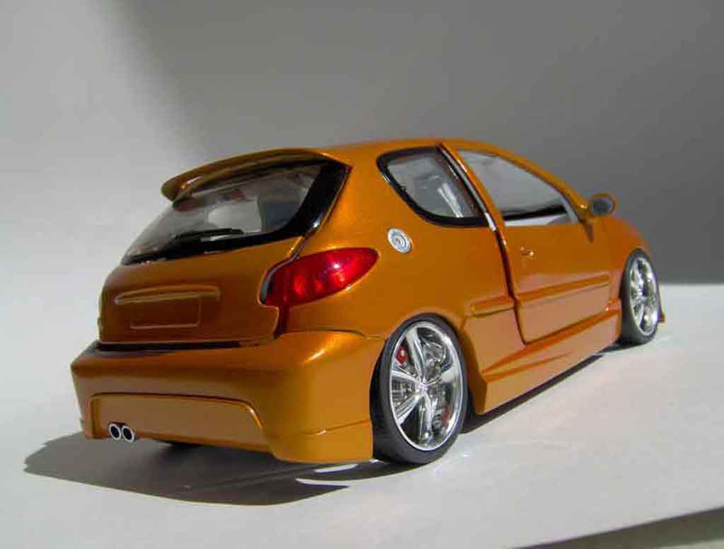 Peugeot 206 RC oranje 1/18 Norev